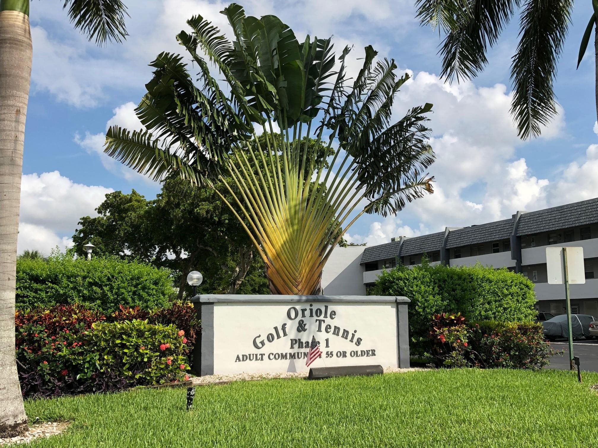 7877 Golf Circle Drive #211