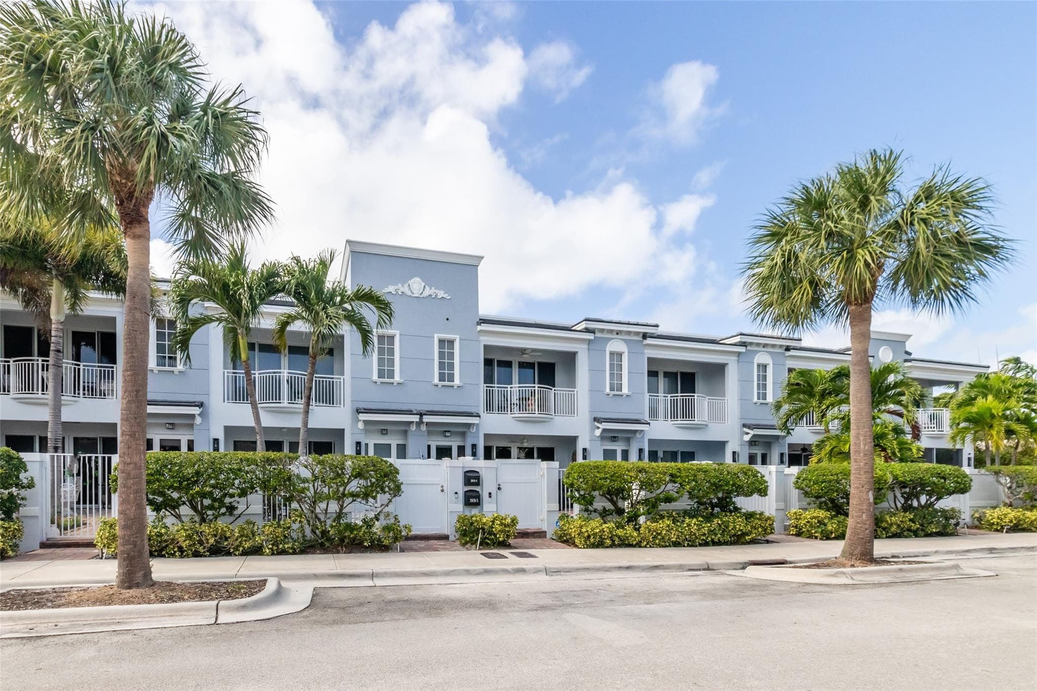3909 NE 21st Avenue #4