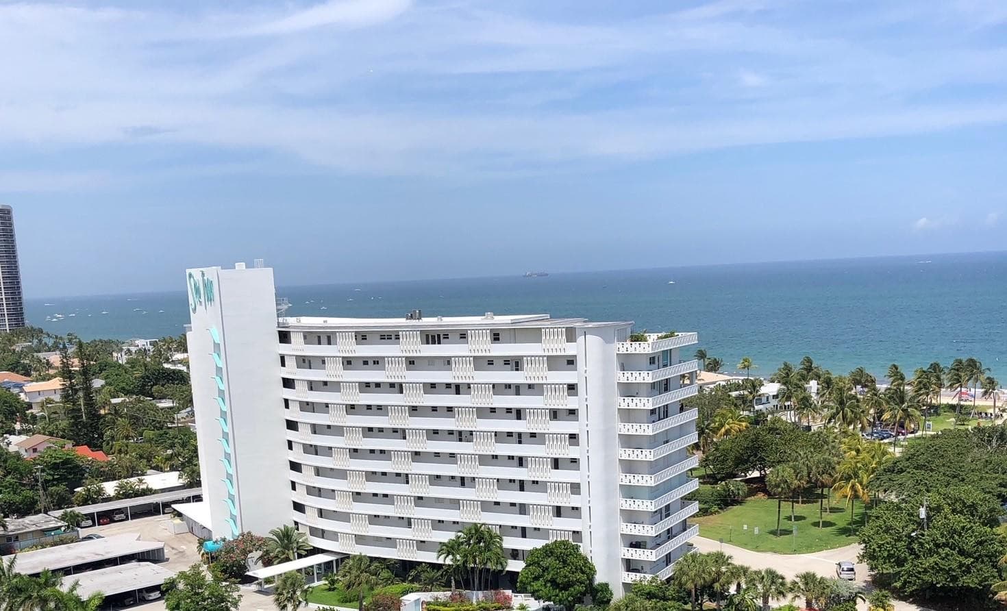 2840 N Ocean Boulevard #403