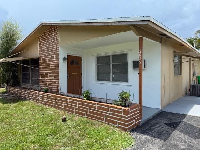 2625 NW 68th Avenue
