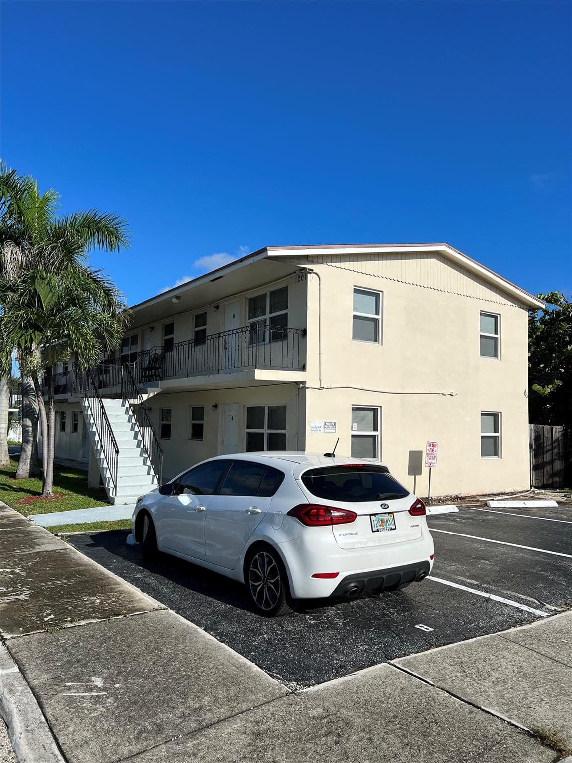 1201 N "e" Street #2