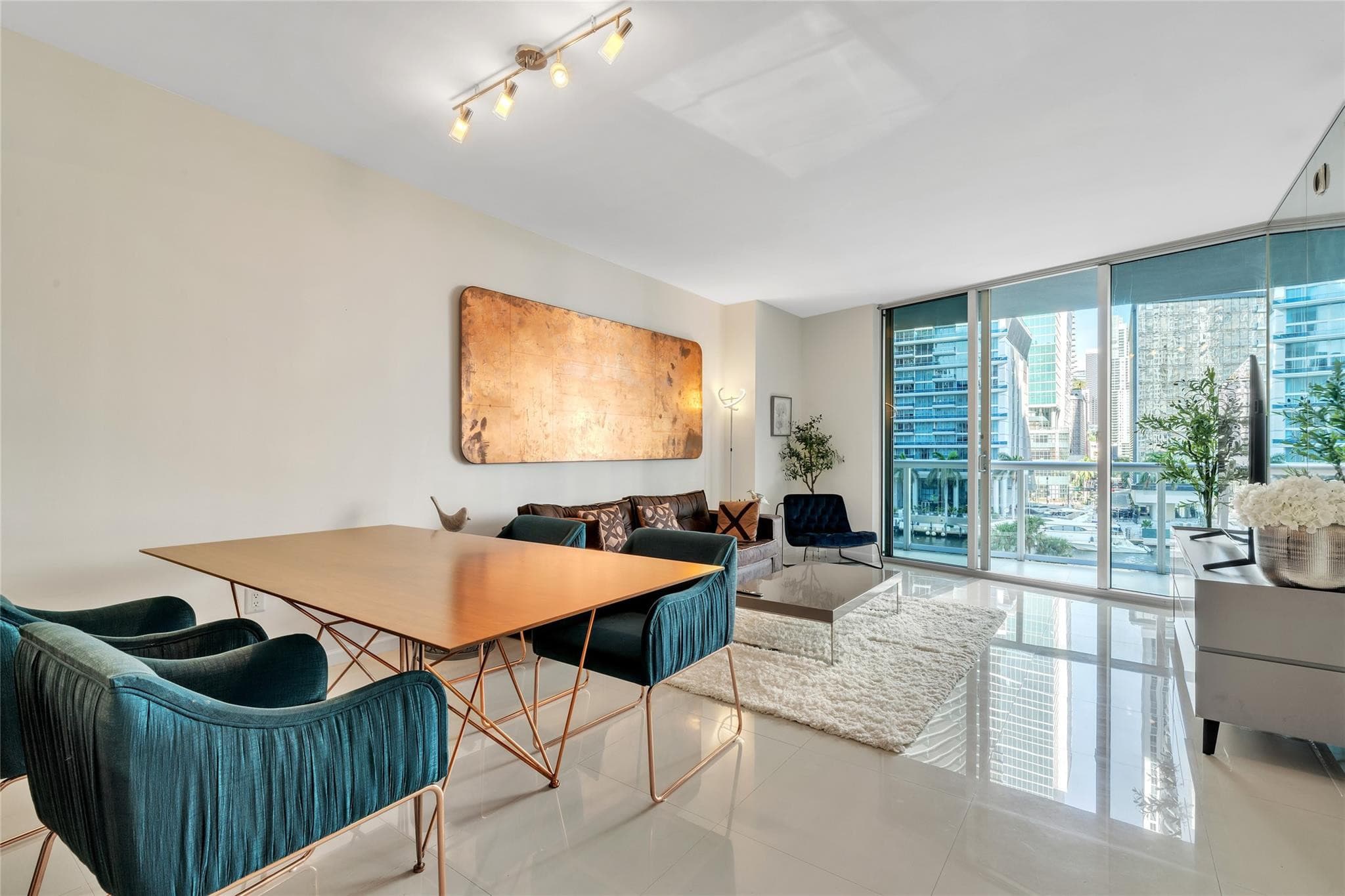 475 Brickell Avenue #512