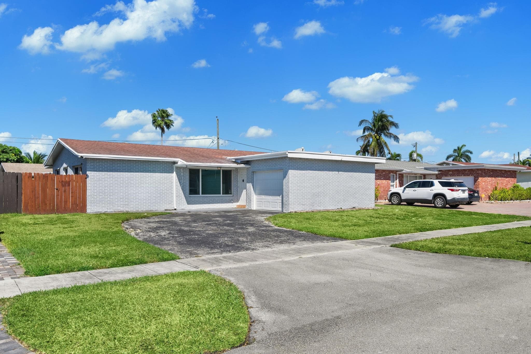 11371 NW 40th Place