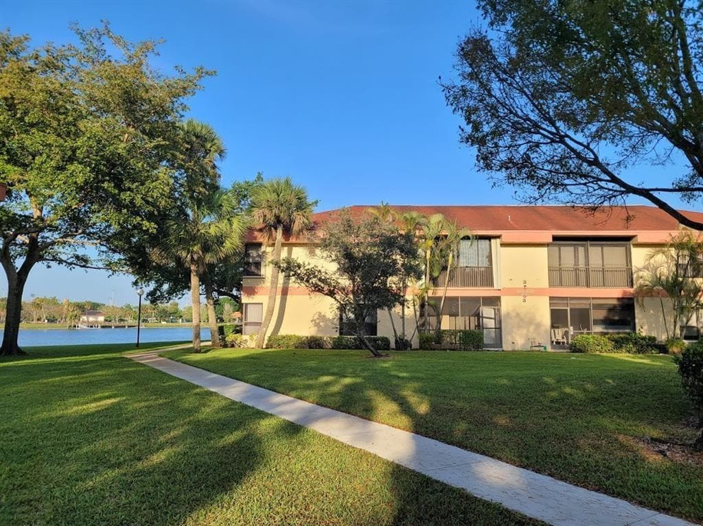 2744 S Carambola Circle #1919