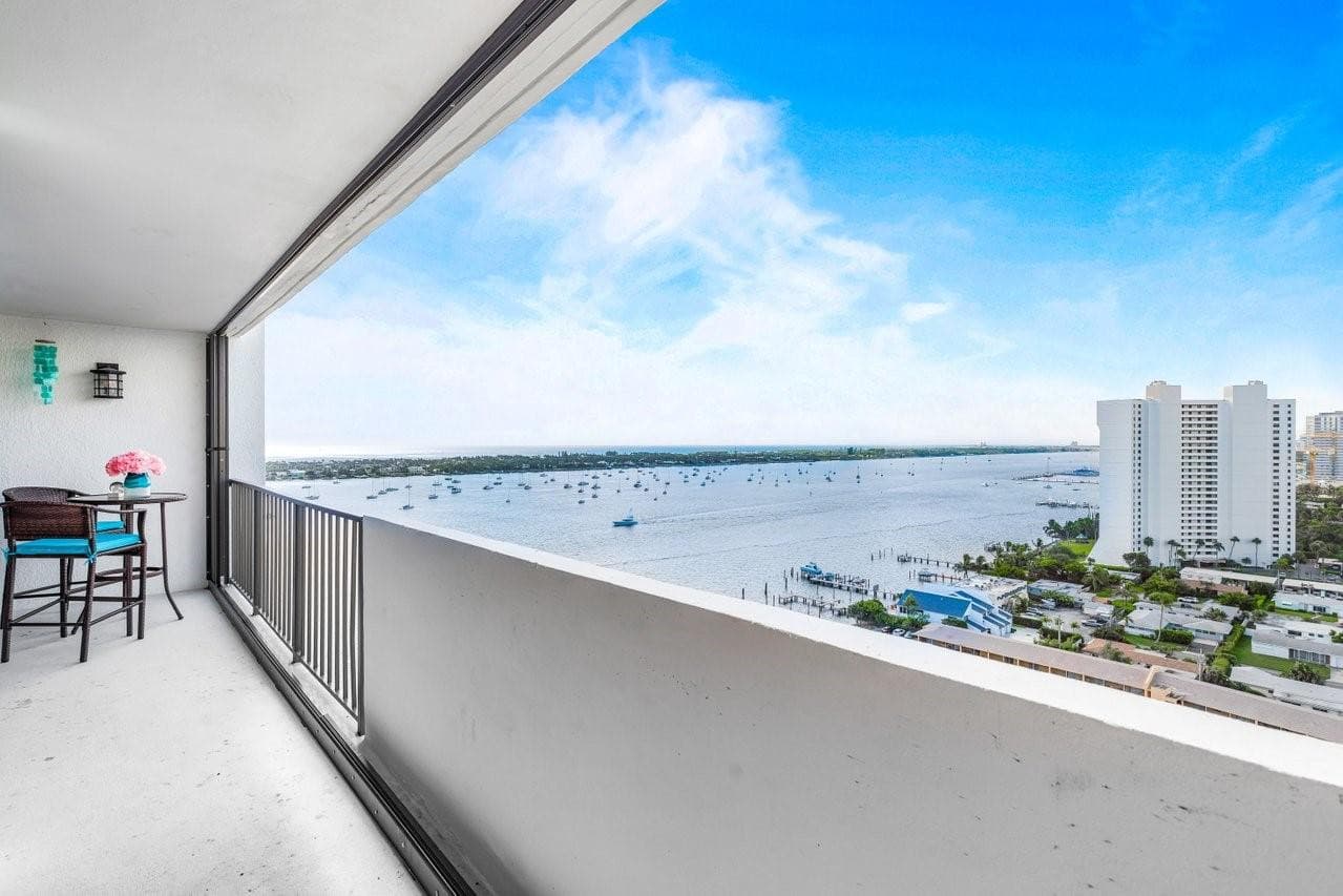 5600 N Flagler Drive #2004