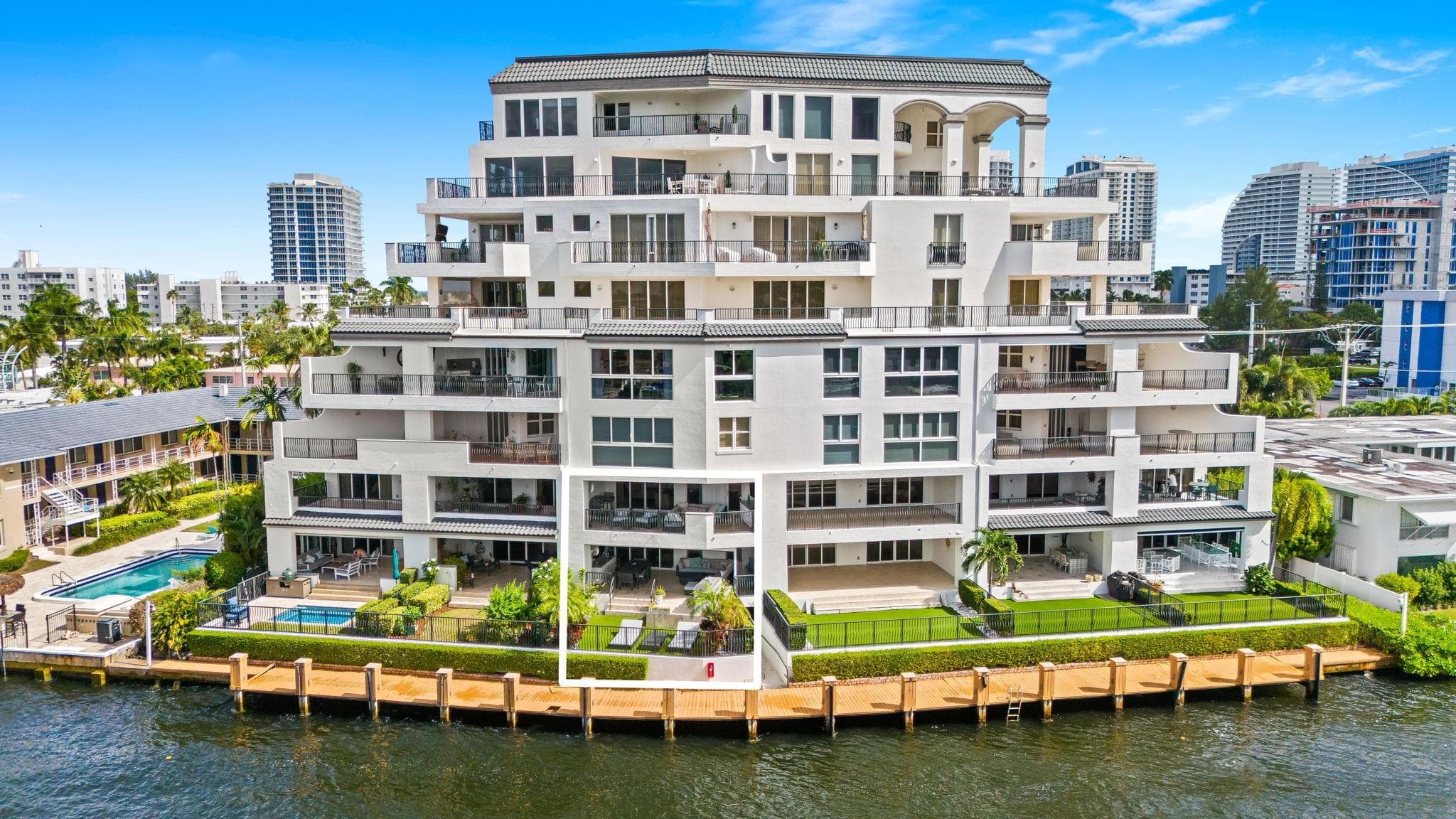 615 Bayshore Drive #103