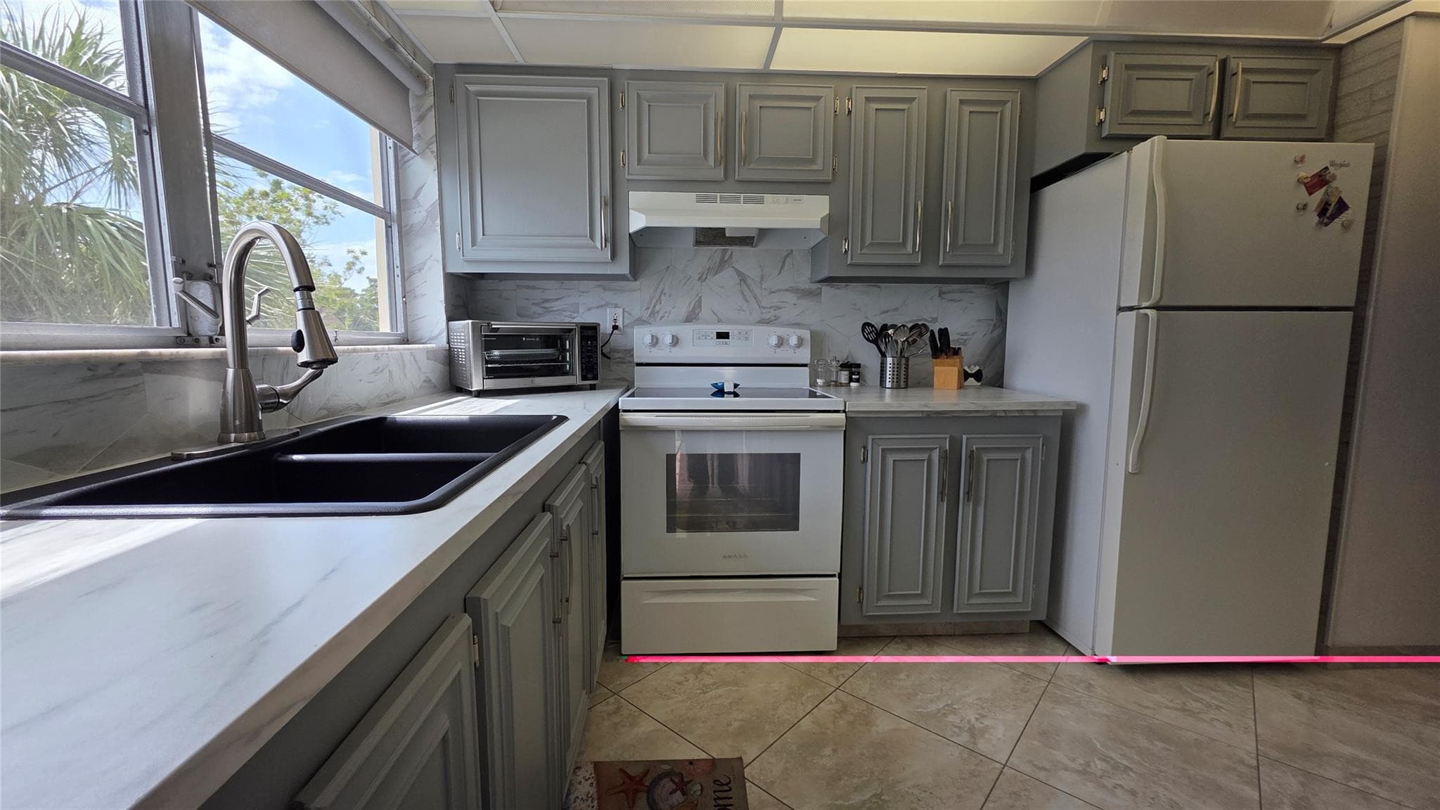 4047 NW 16th Street #302
