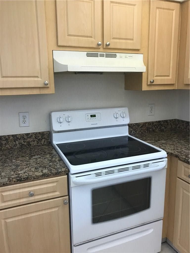 1105 S Flagler Avenue #601