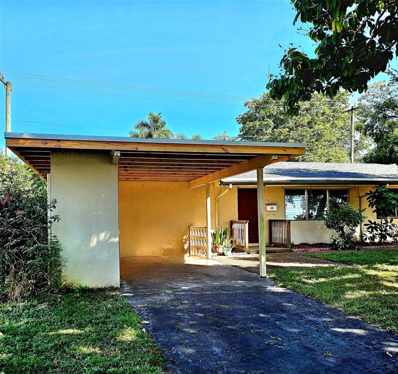 370 NW 65th Avenue