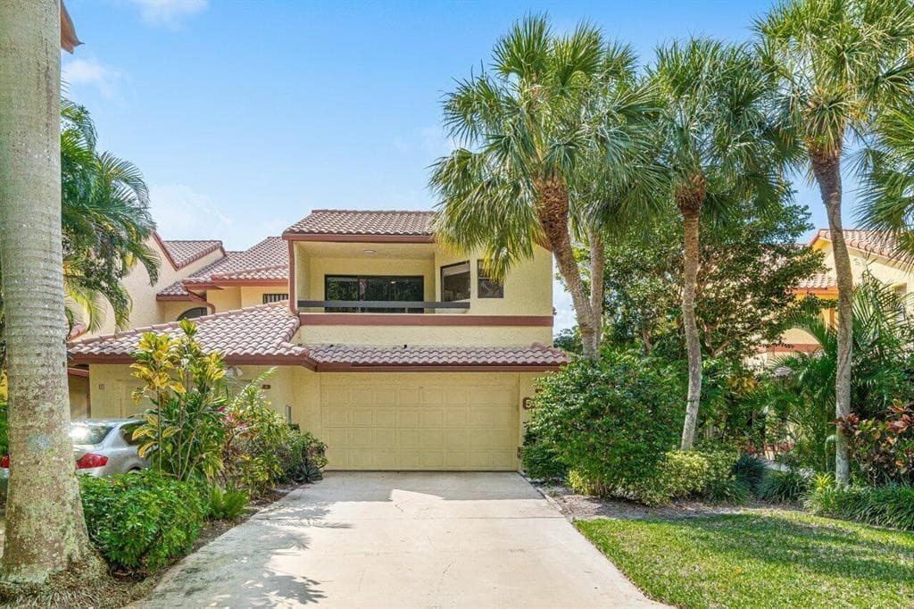 5425 10th Fairway Drive #3