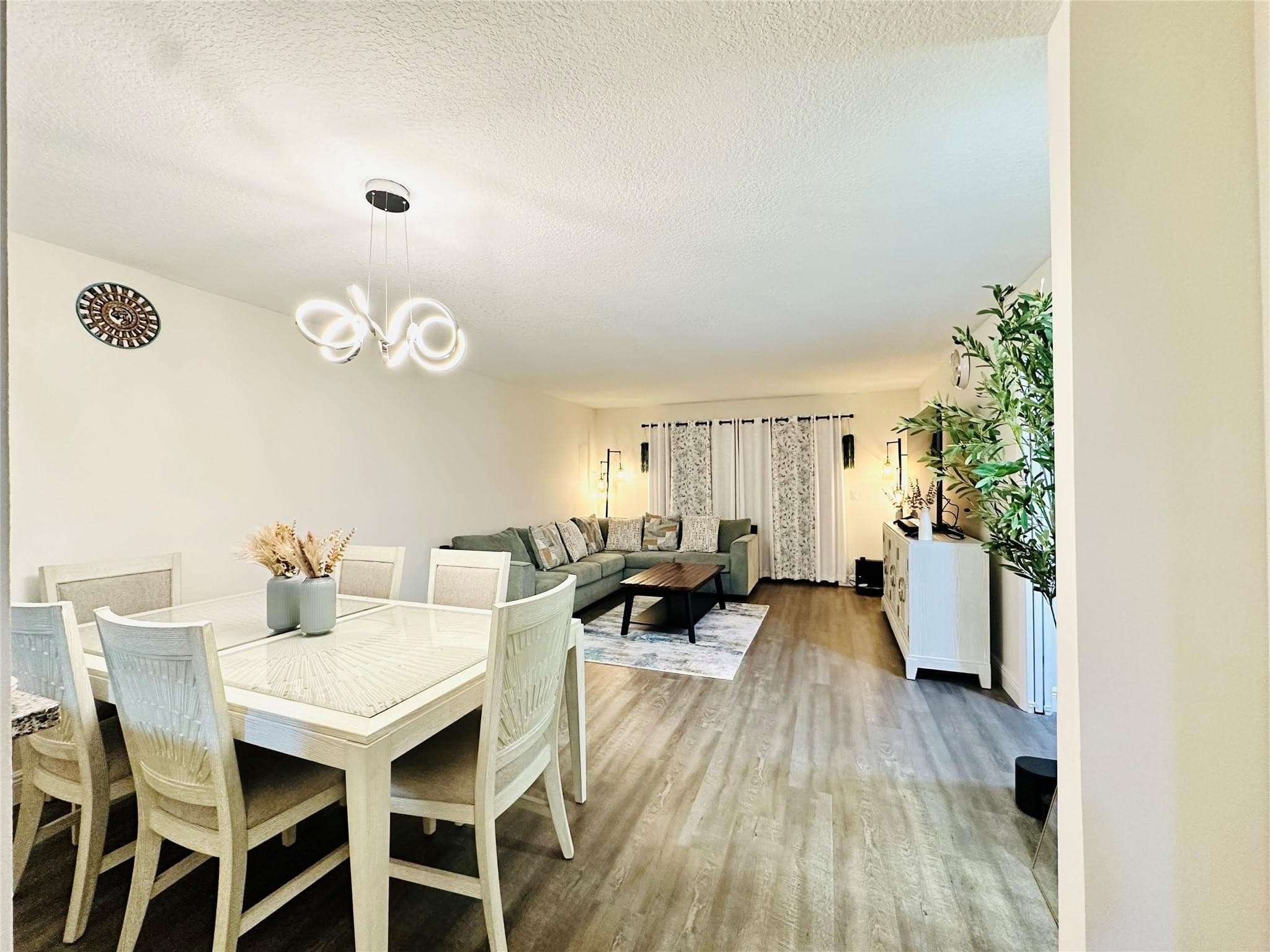 2200 S Cypress Bend Drive #802