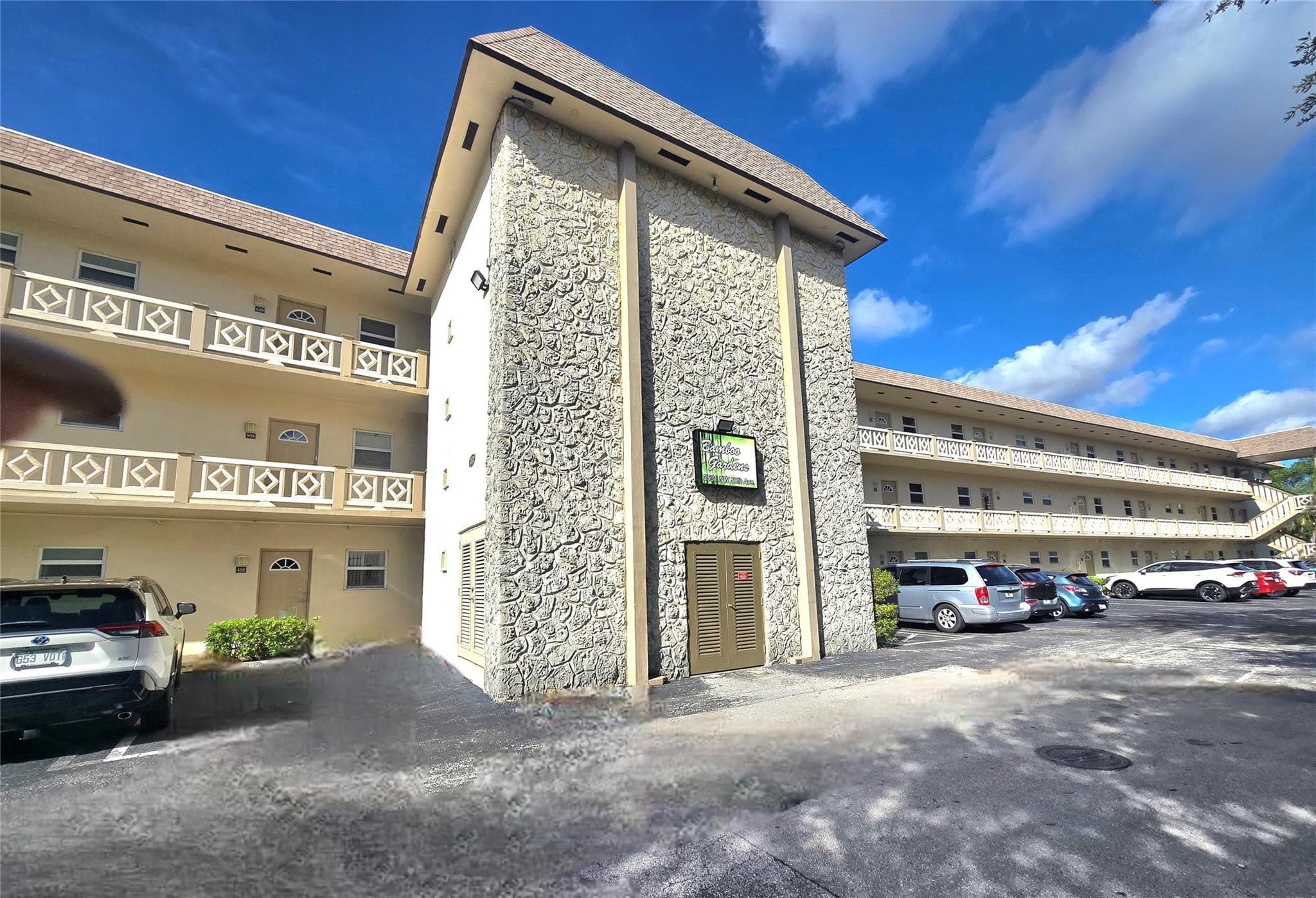 3531 NW 50th Avenue #609