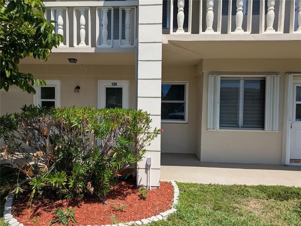 2115 NE 42nd Court #104N