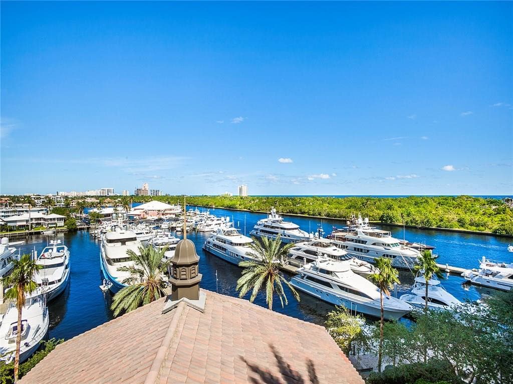 1040 Seminole Drive #1406