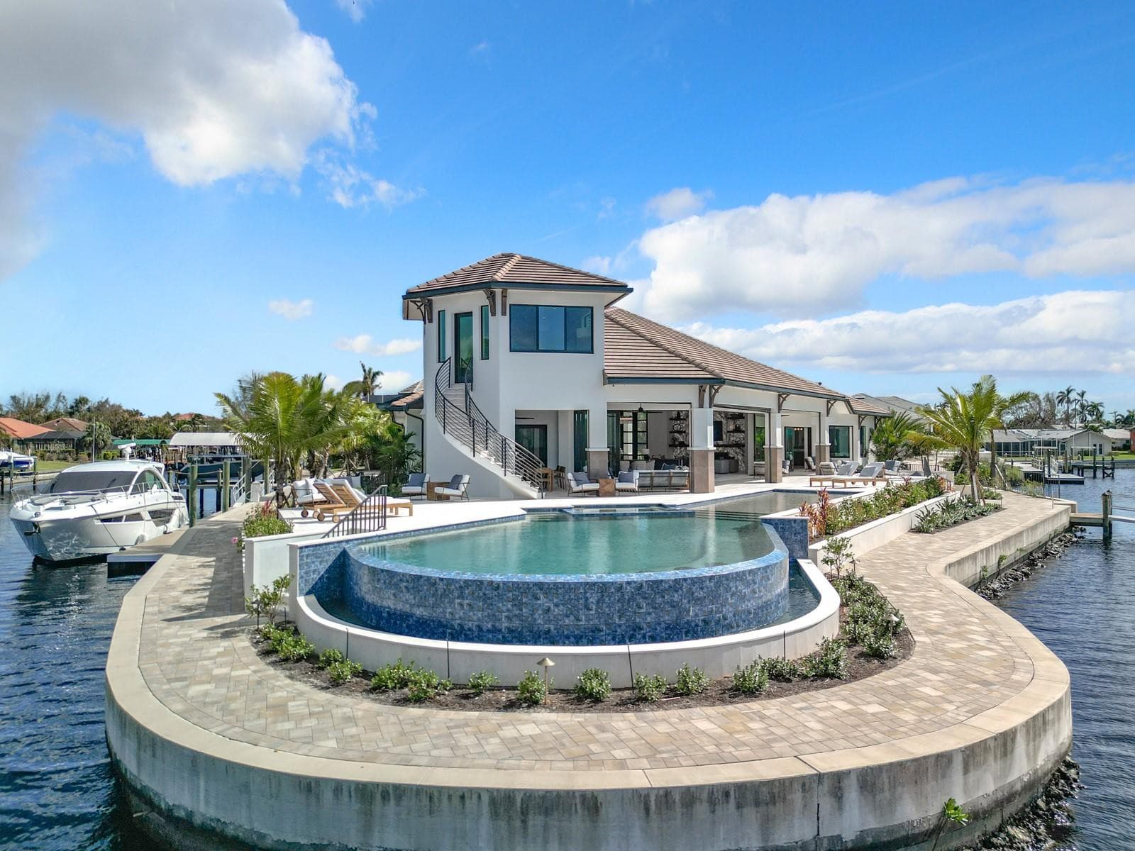 14201 Bay Drive