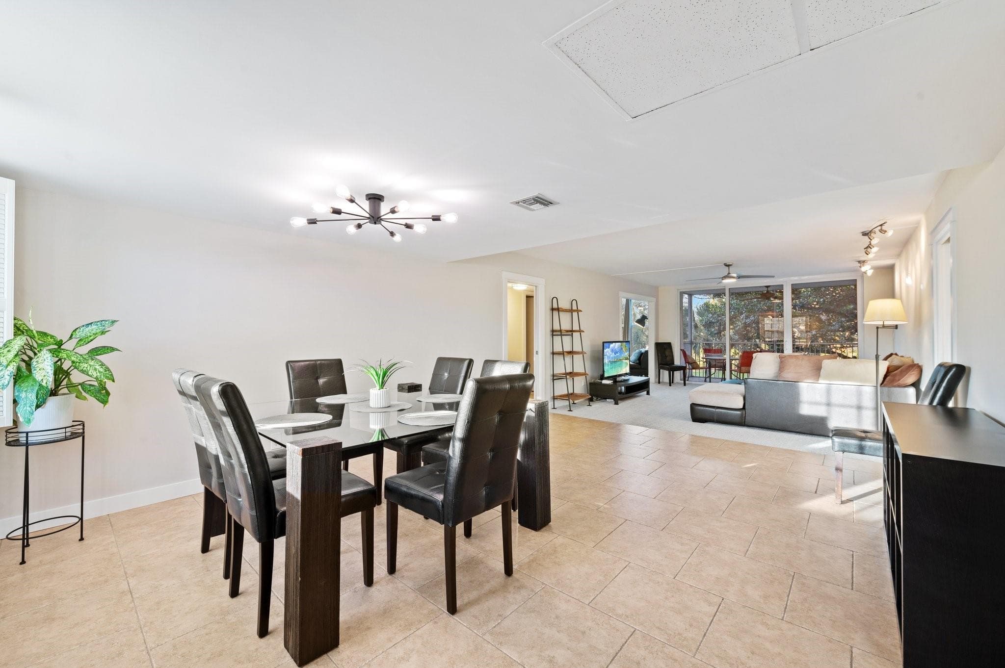 3900 Oaks Clubhouse Drive #310