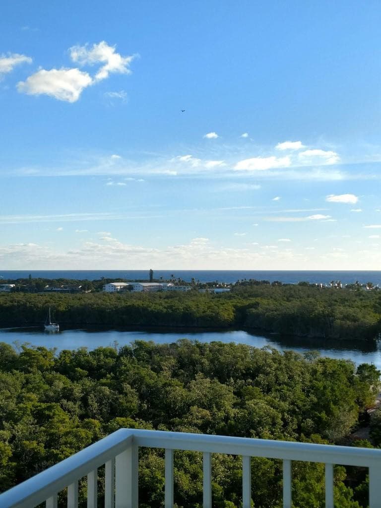 700 E Boynton Beach Boulevard #1006