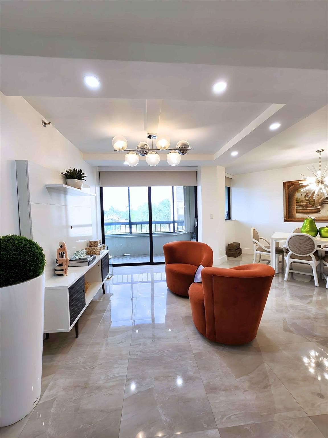 6463 La Costa Drive #301