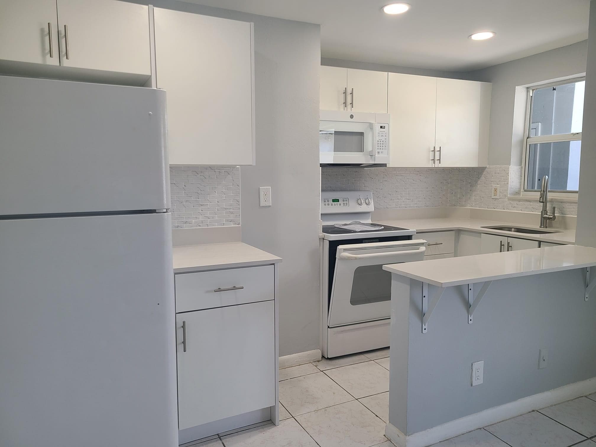 1826 Johnson Street #103
