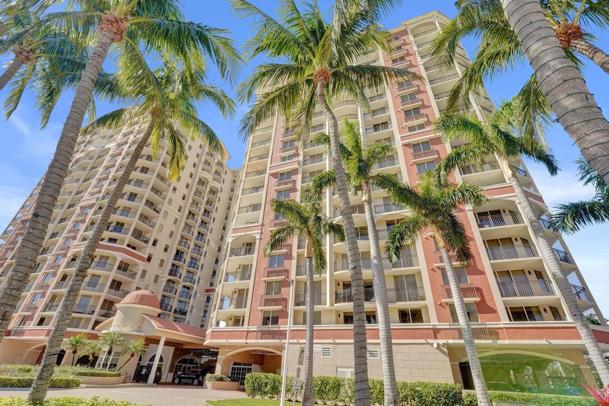 2011 N Ocean Boulevard #1406N