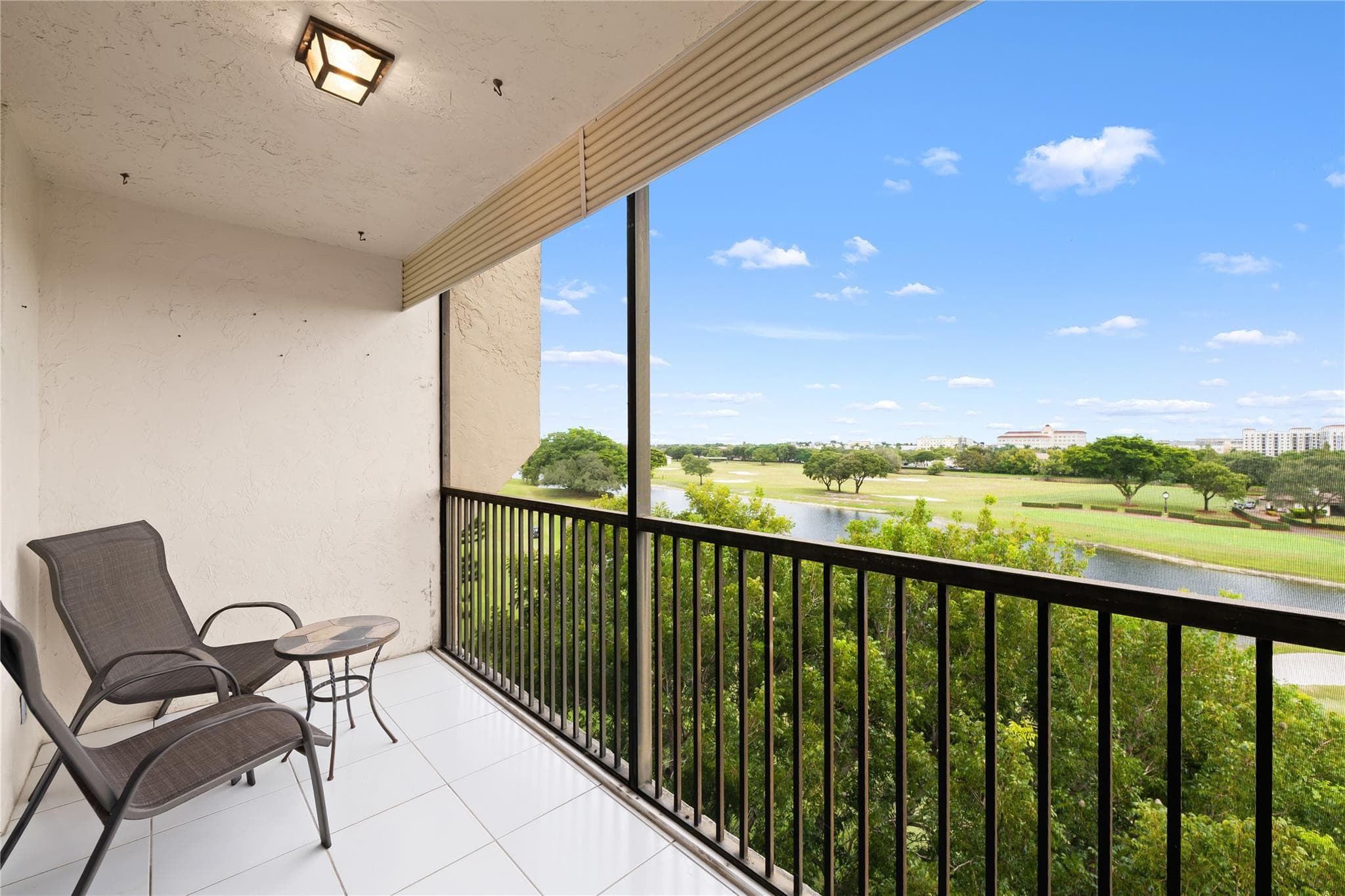 3300 W Rolling Hills Circle #610