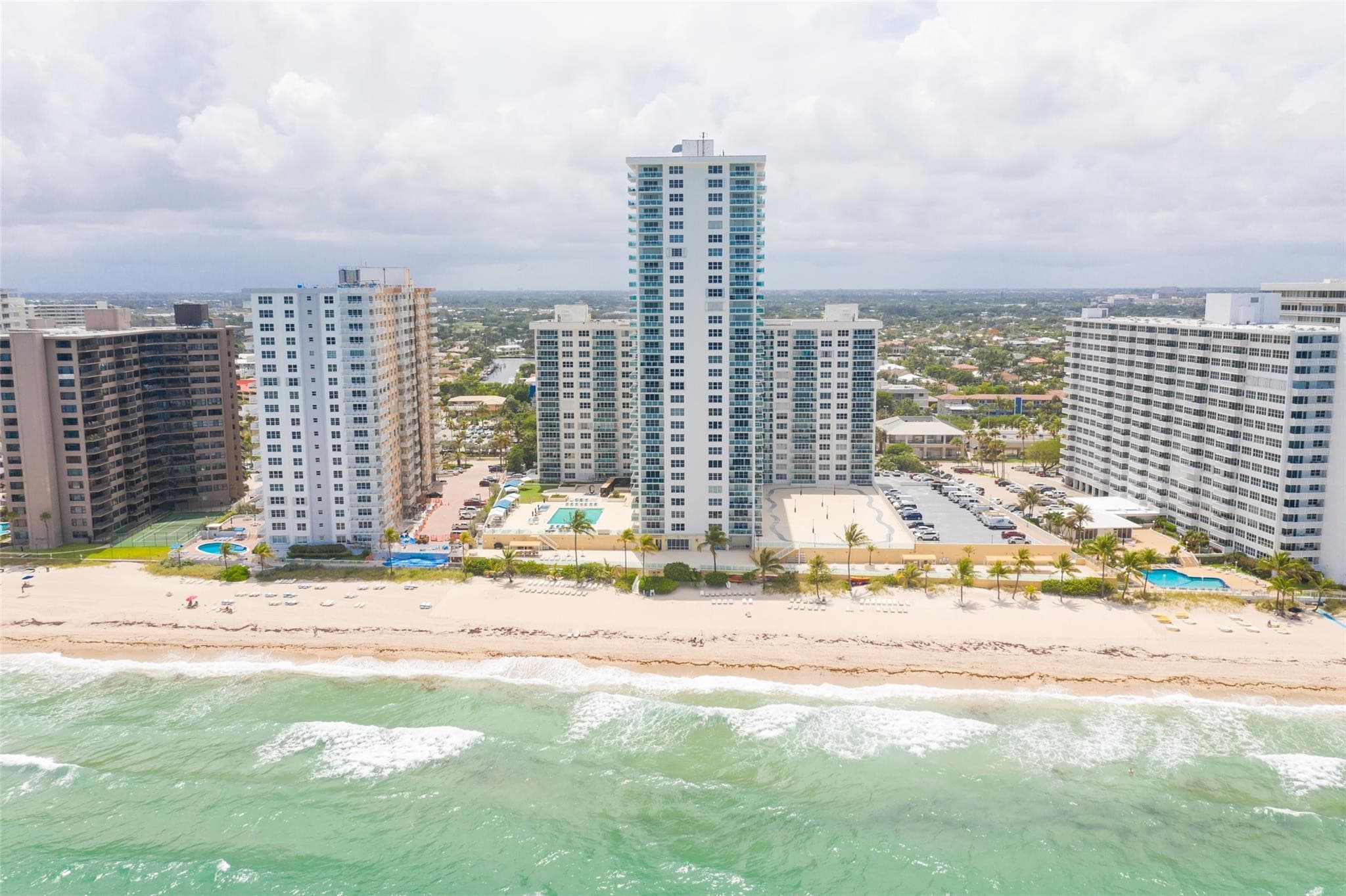 3900 Galt Ocean Drive #712