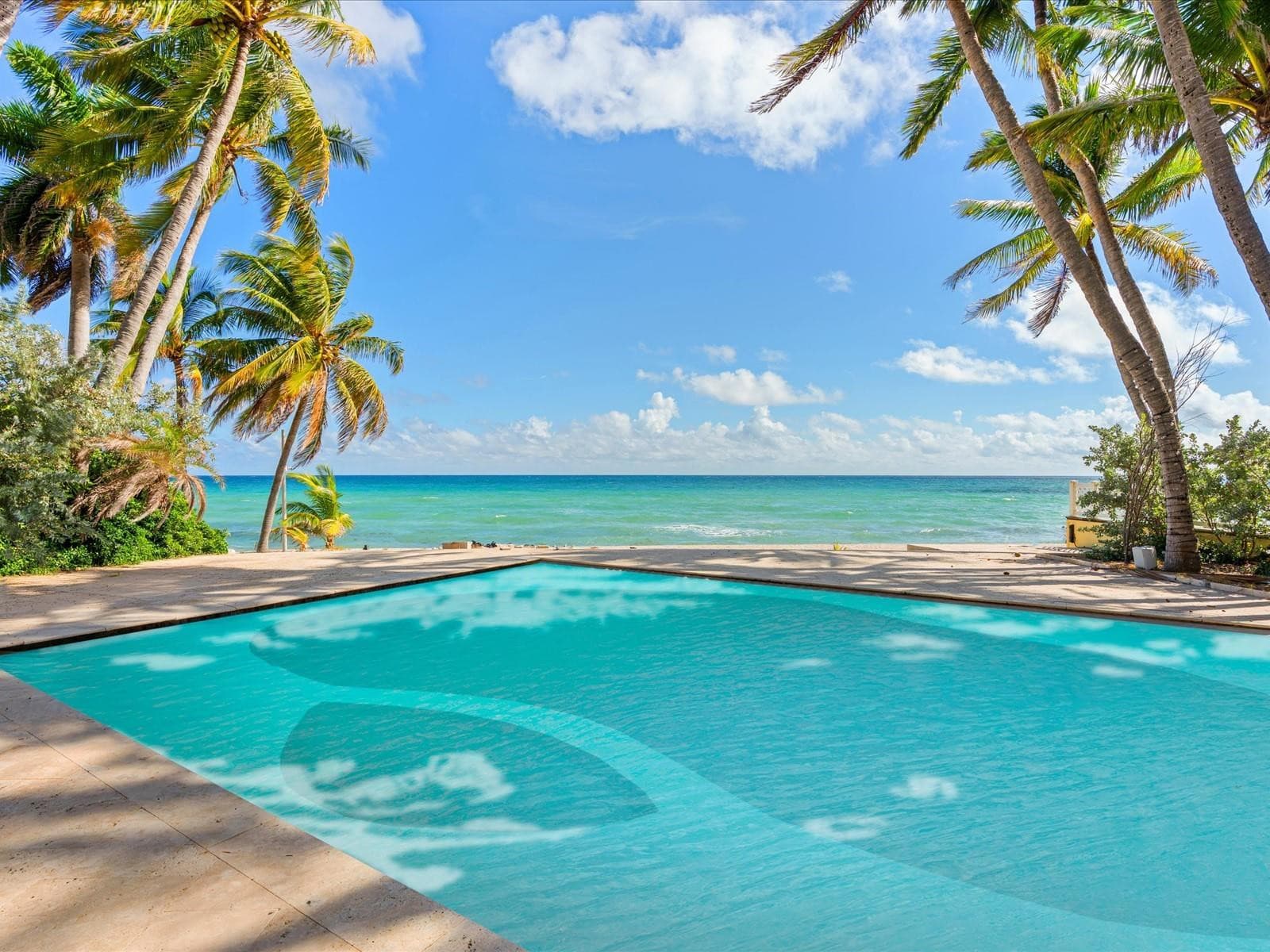 555 Ocean Boulevard