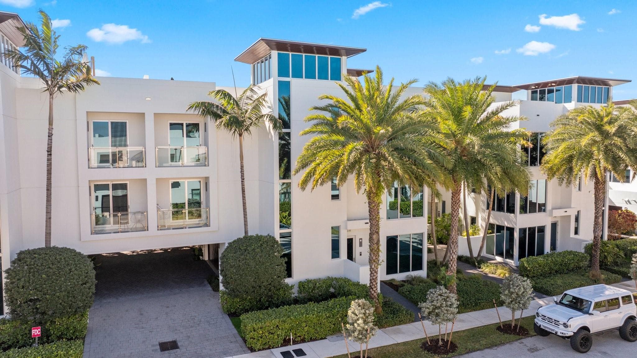 238 Shore Court