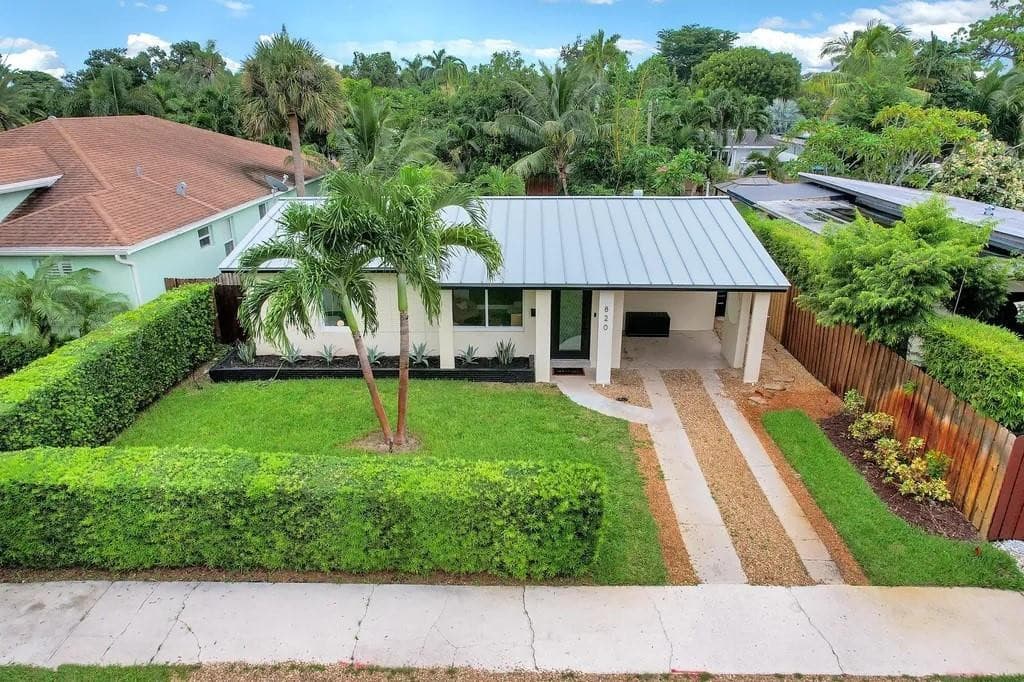 820 NE 17th Street