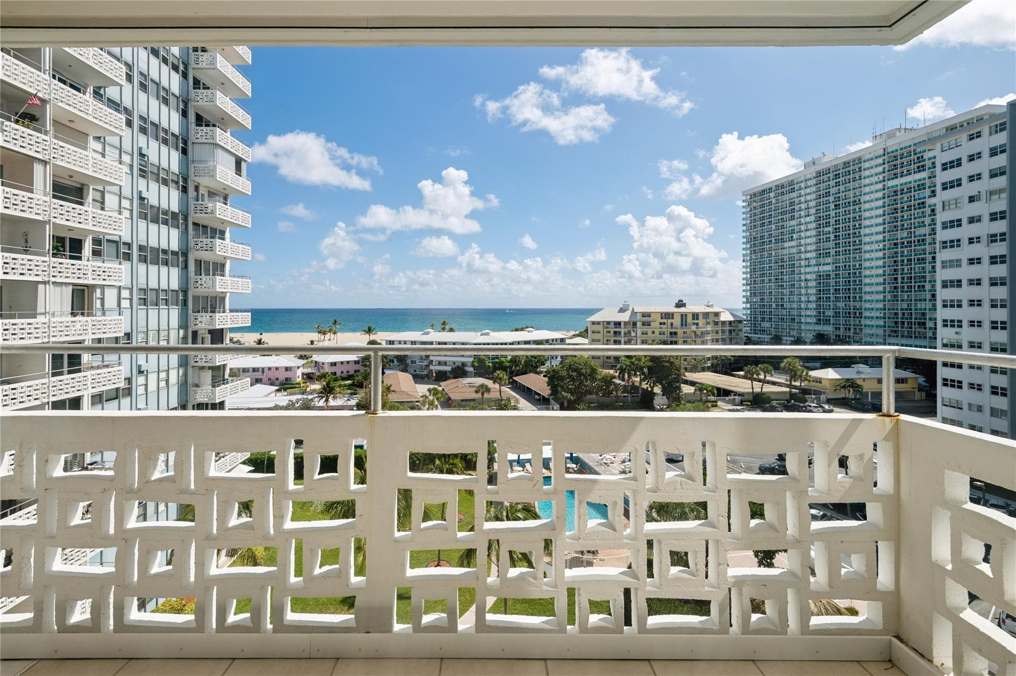 1900 S Ocean Drive #810