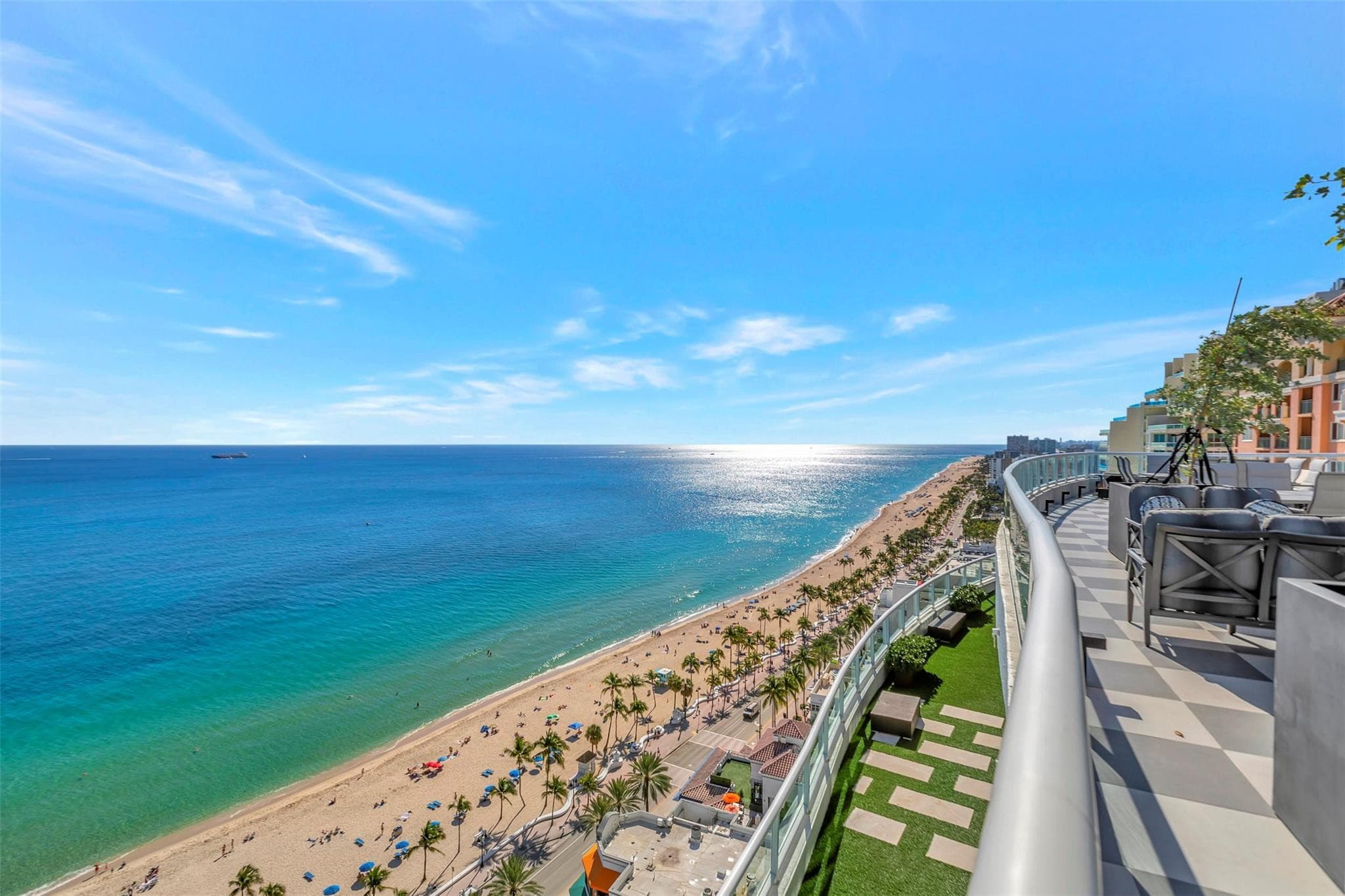 1 N Fort Lauderdale Beach Boulevard #Lp 2302