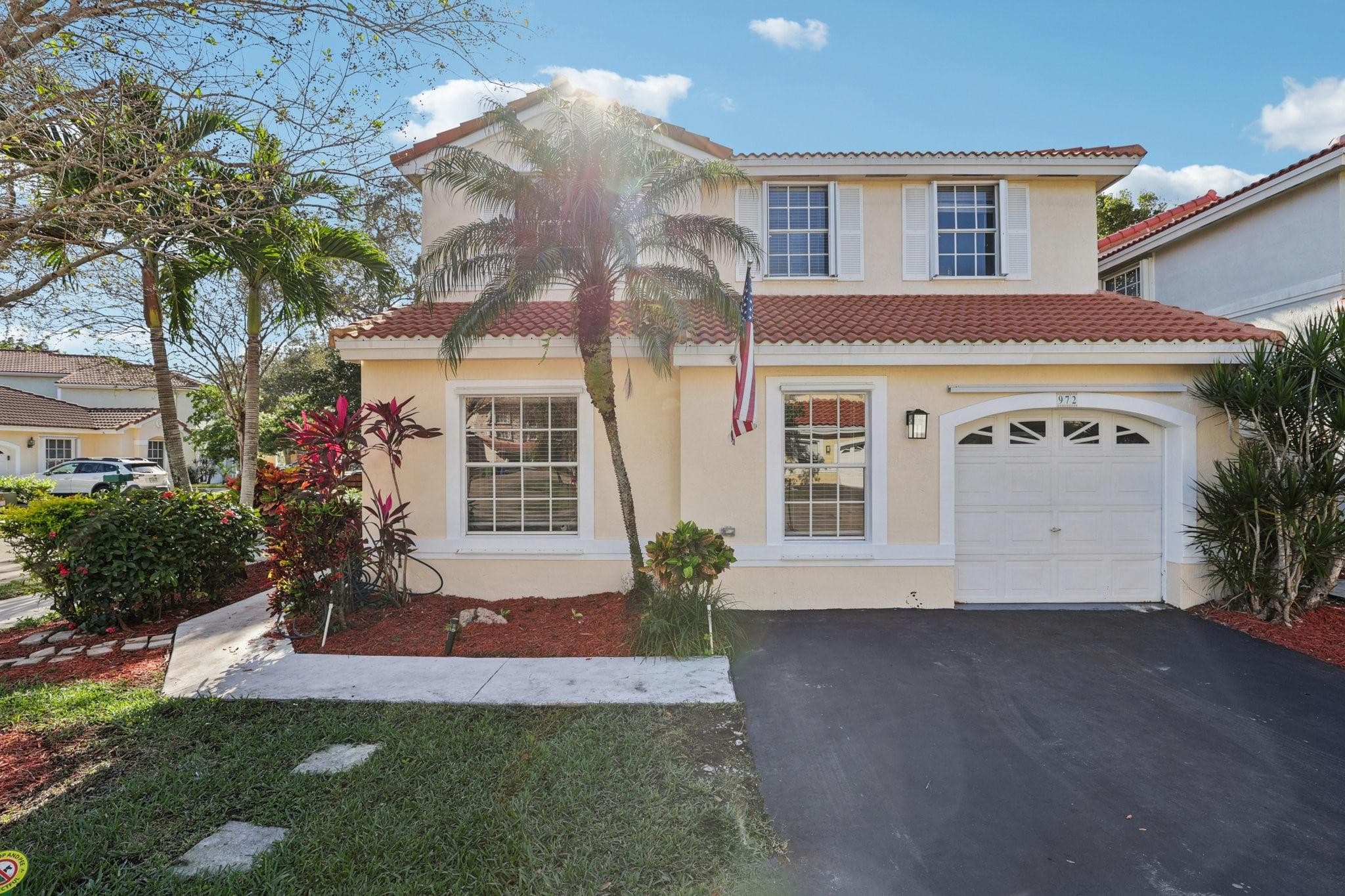 972 Azure Lane