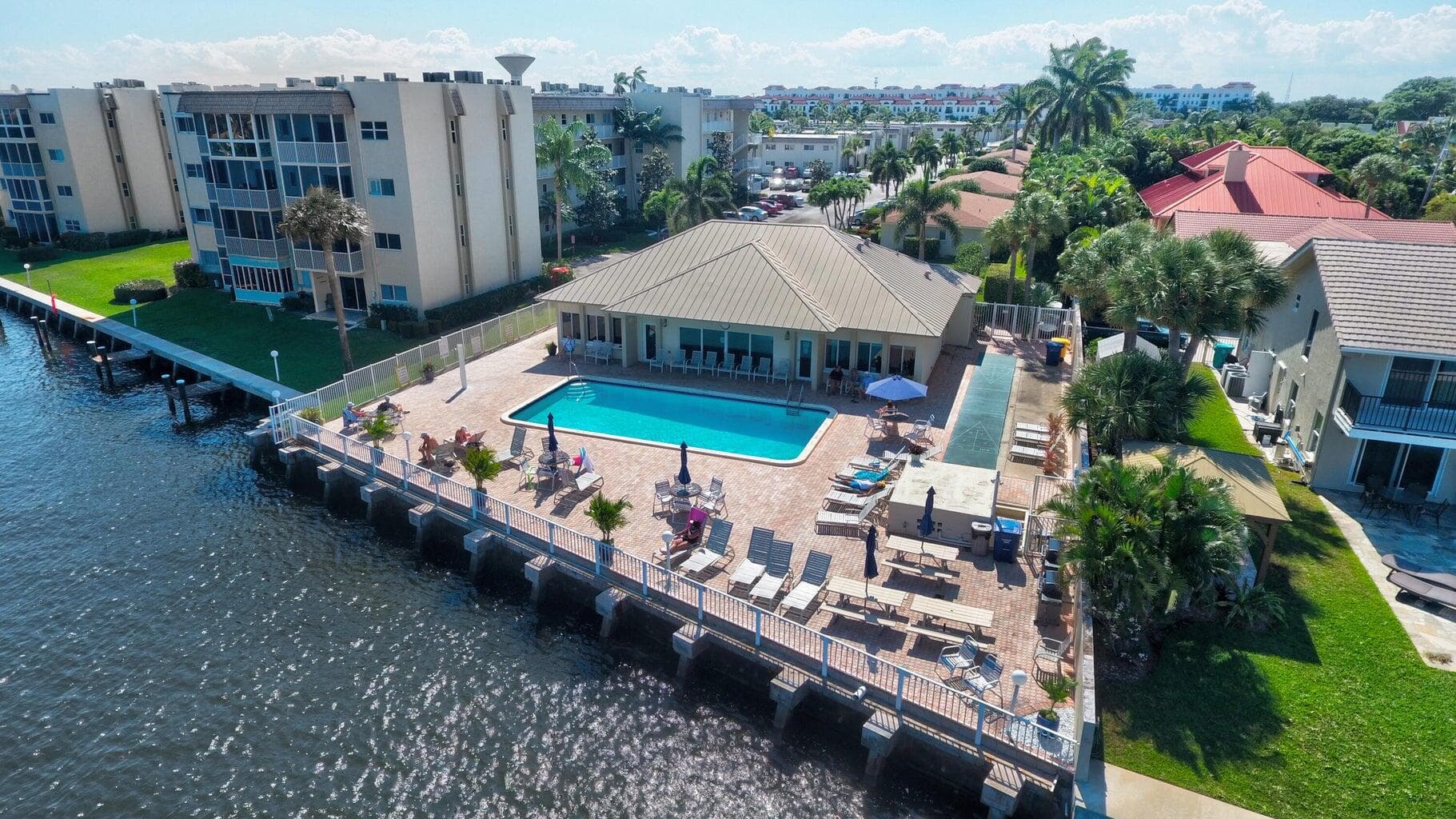 650 Snug Harbor Drive #G310