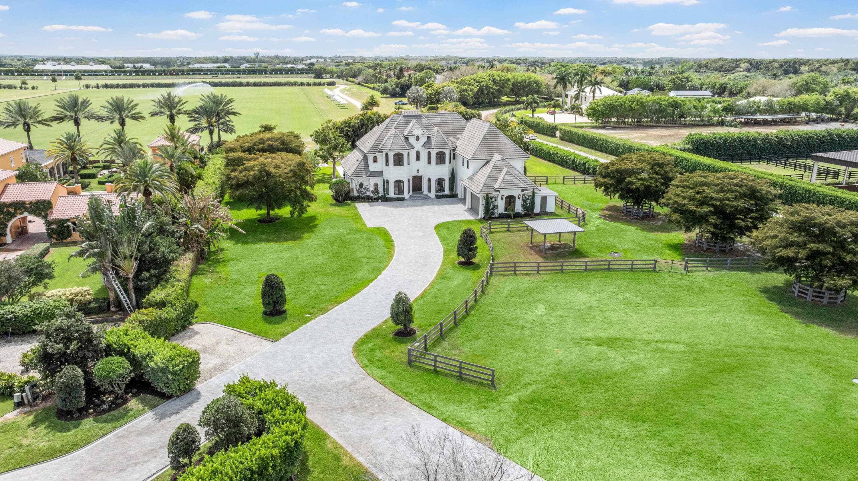 3585 Aiken Court