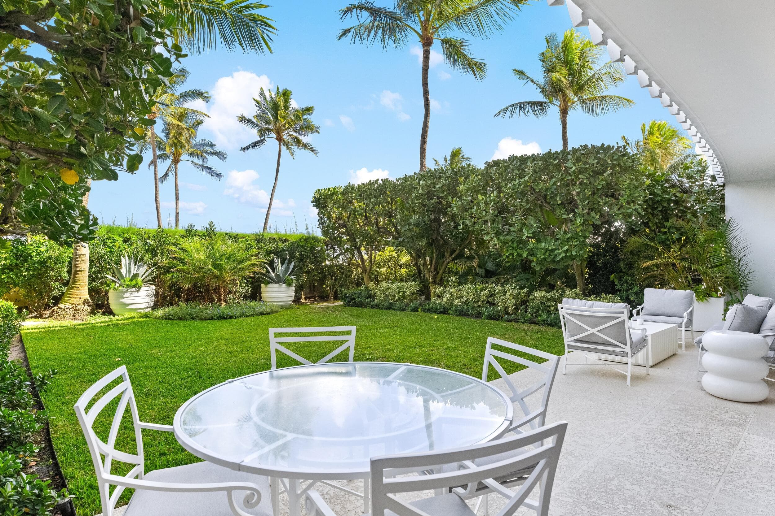 300 S Ocean Boulevard #1b
