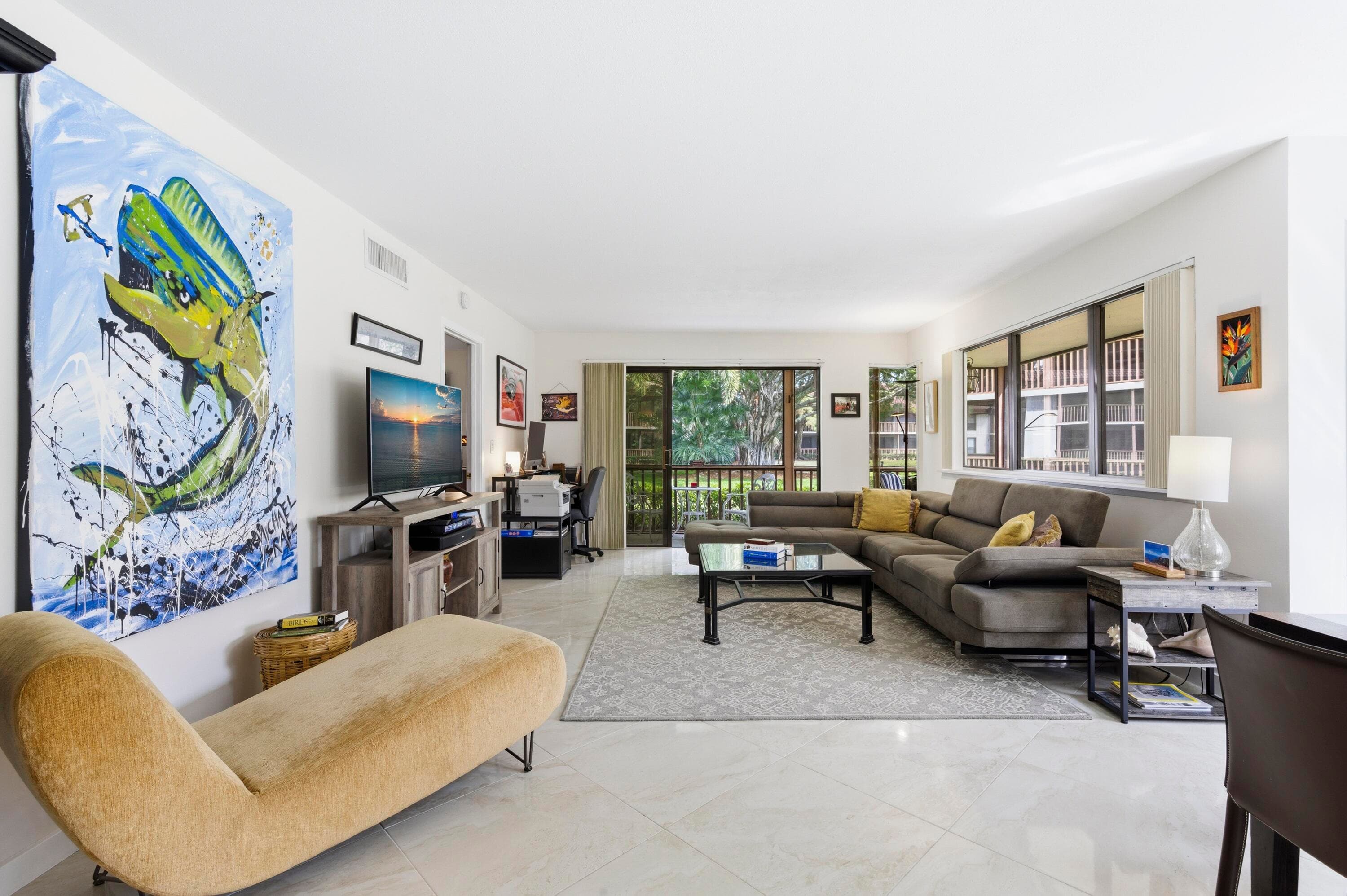 137 Brackenwood Road