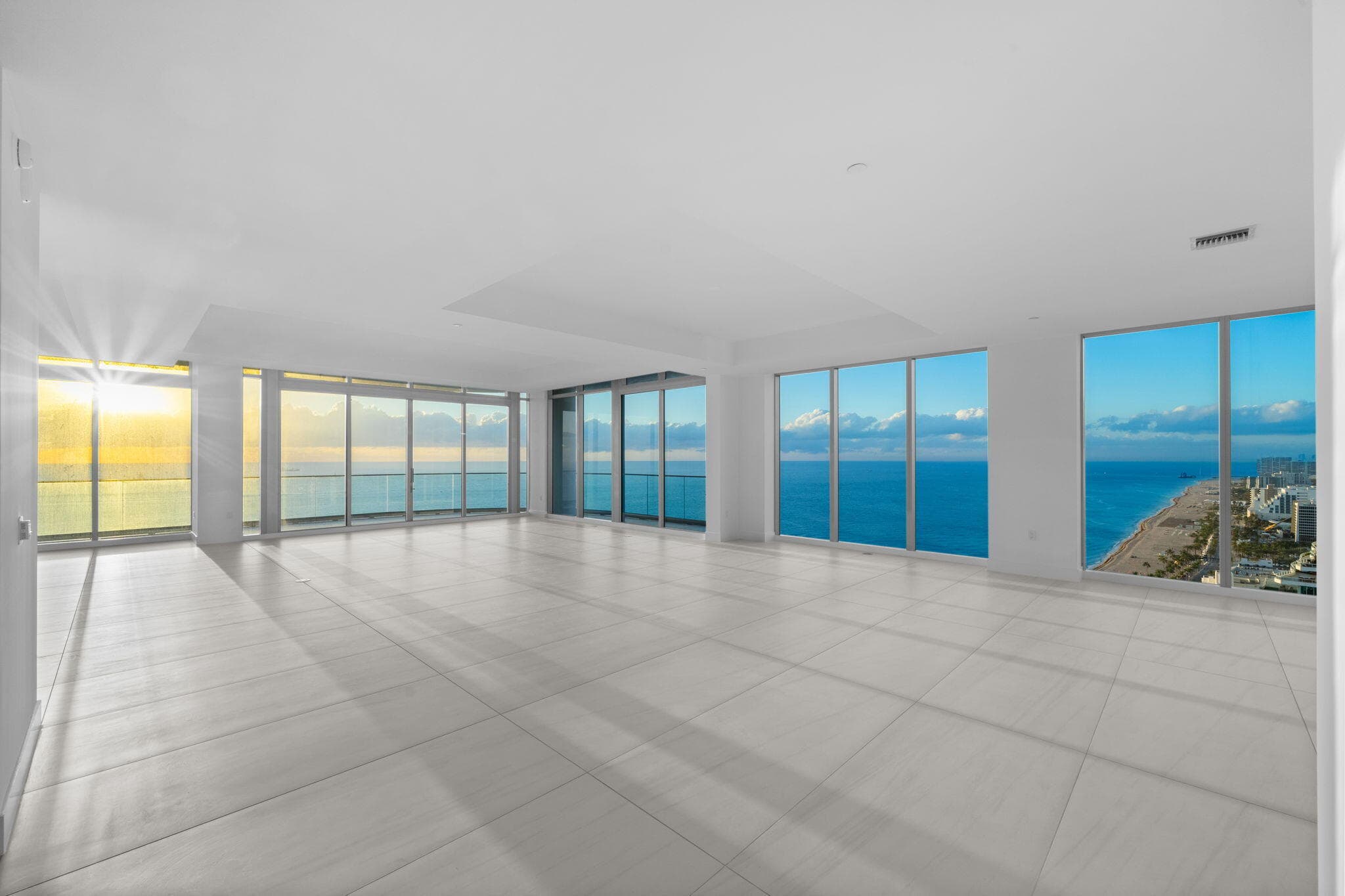 151 N Seabreeze Boulevard #Ph2601-e