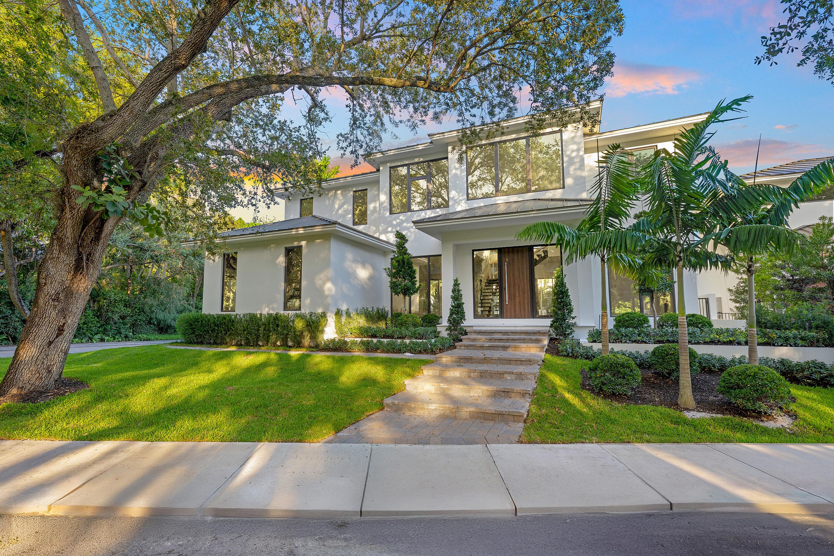 1550 Ponce De Leon Drive