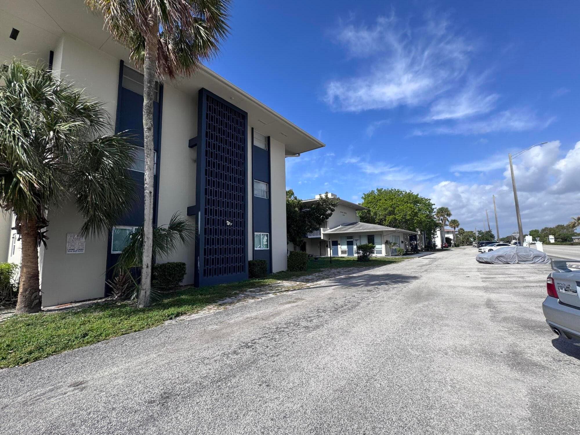 1150 E Sample Road