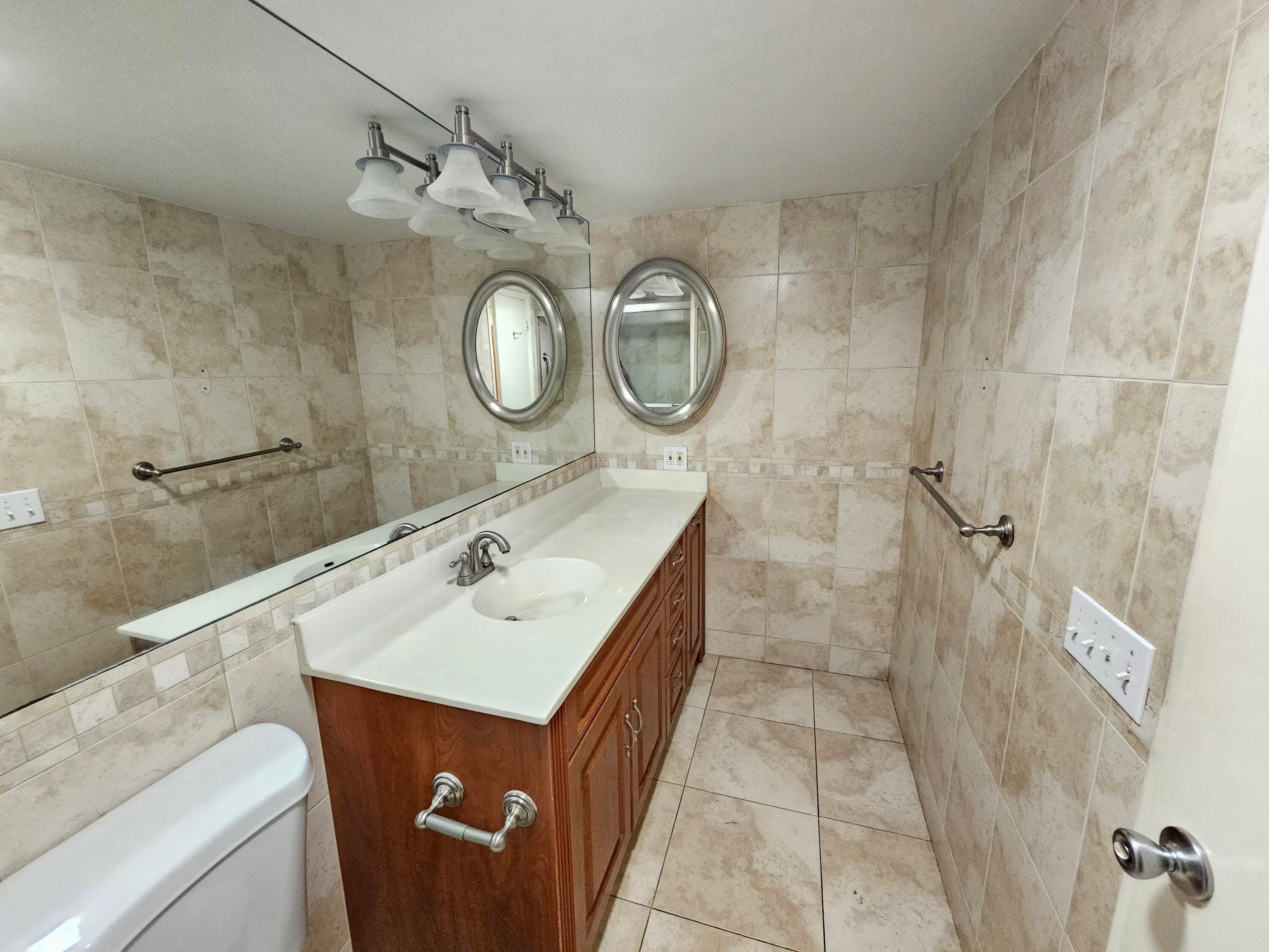 4833 Esedra Court #201