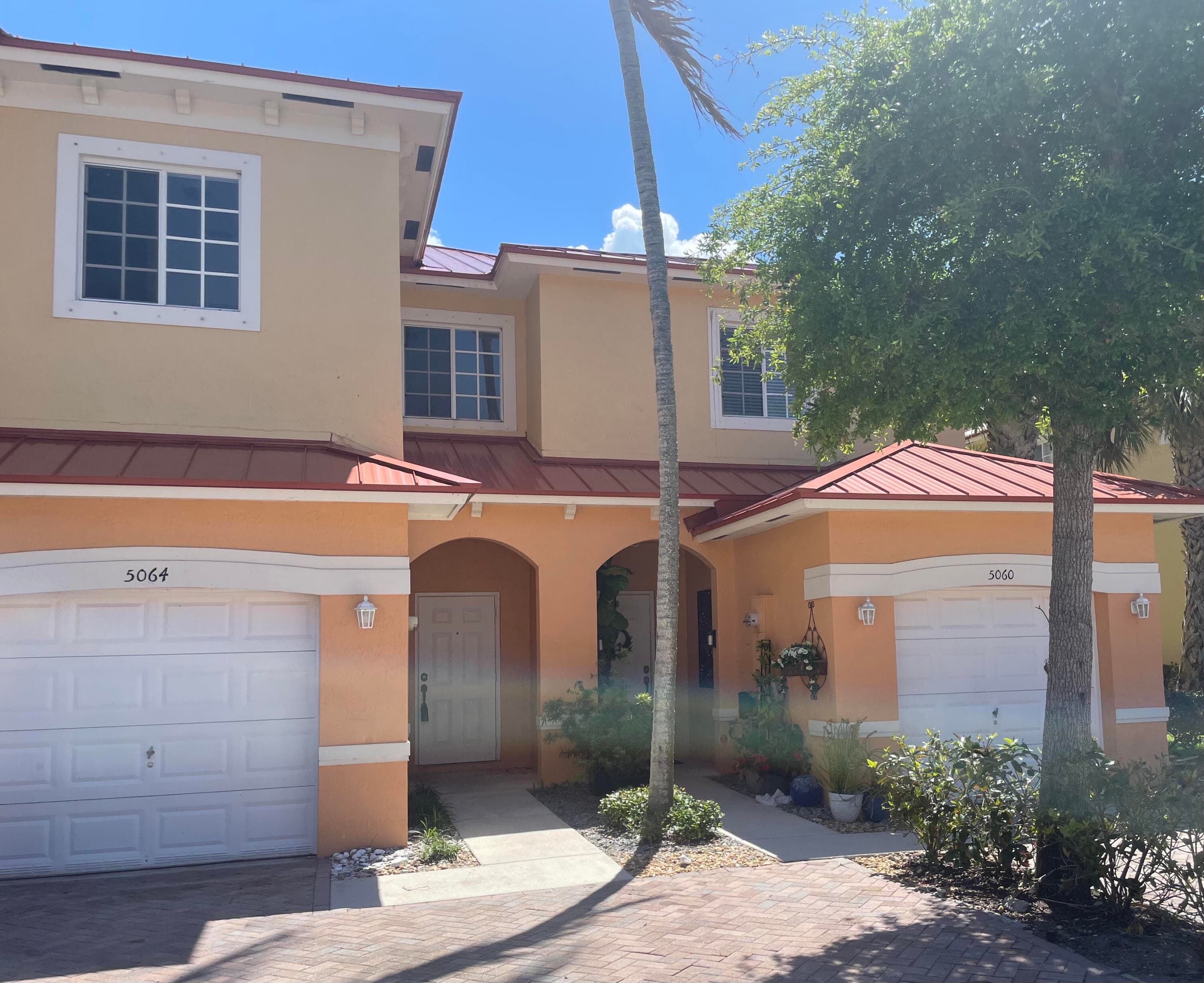 5064 SE Mariner Garden Circle