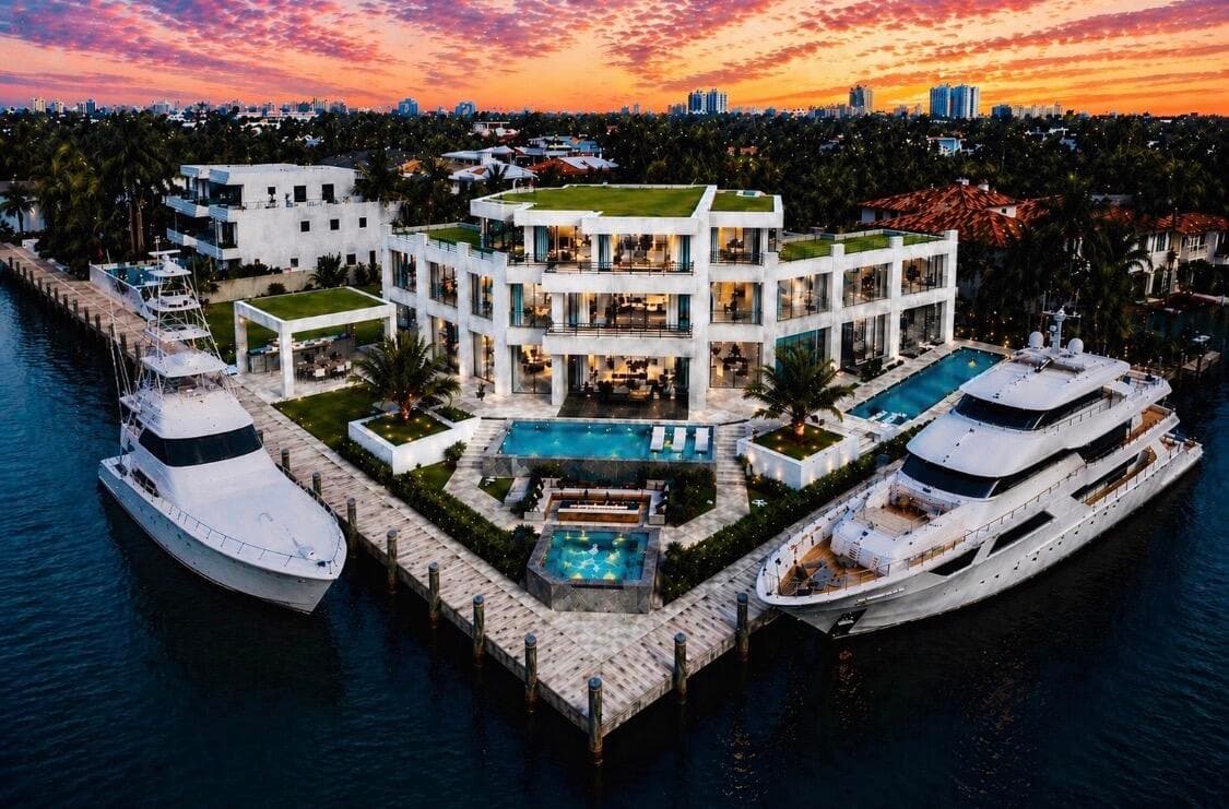 525 Isle Of Capri Drive