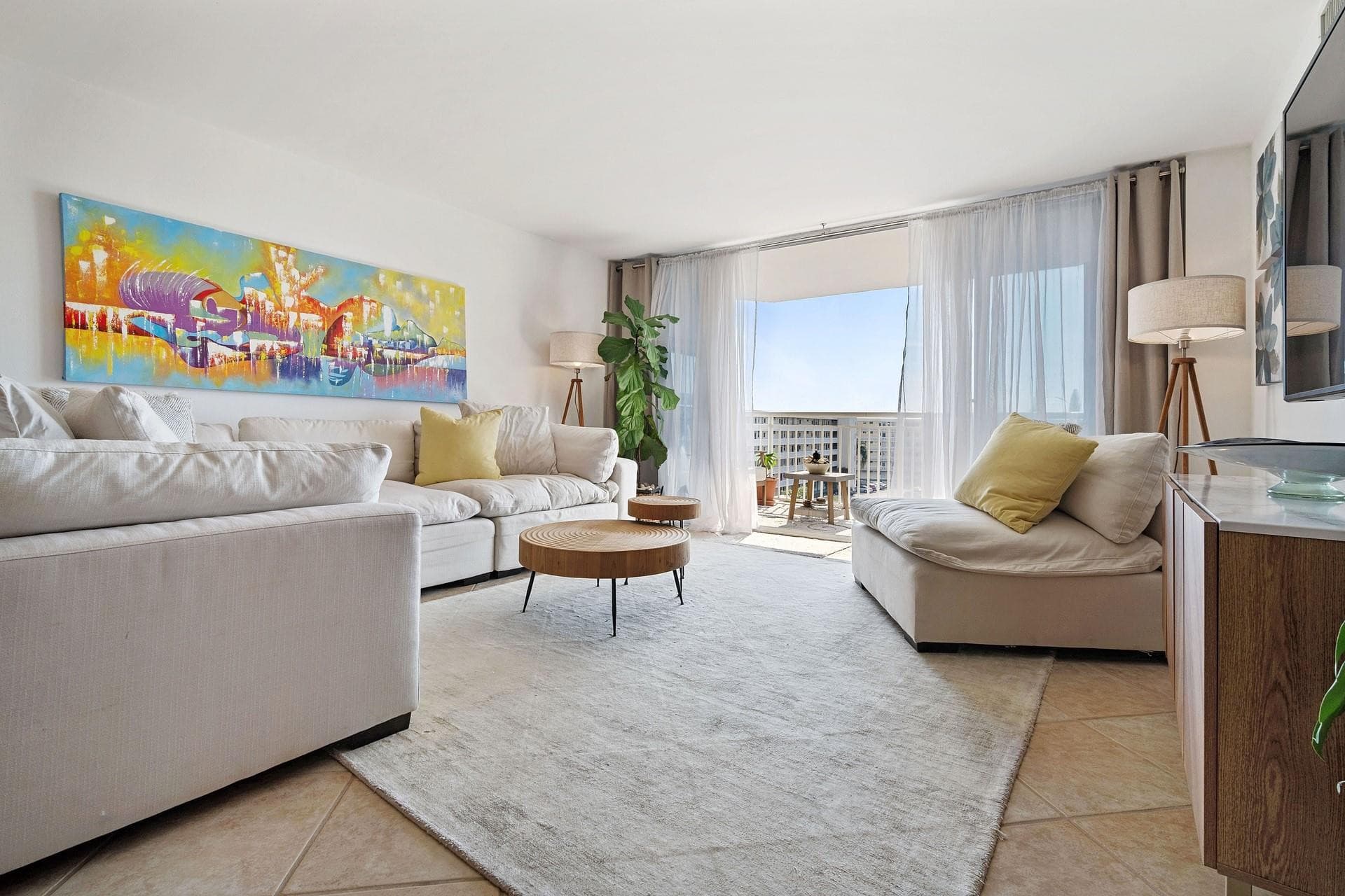 18021 Biscayne Boulevard #504