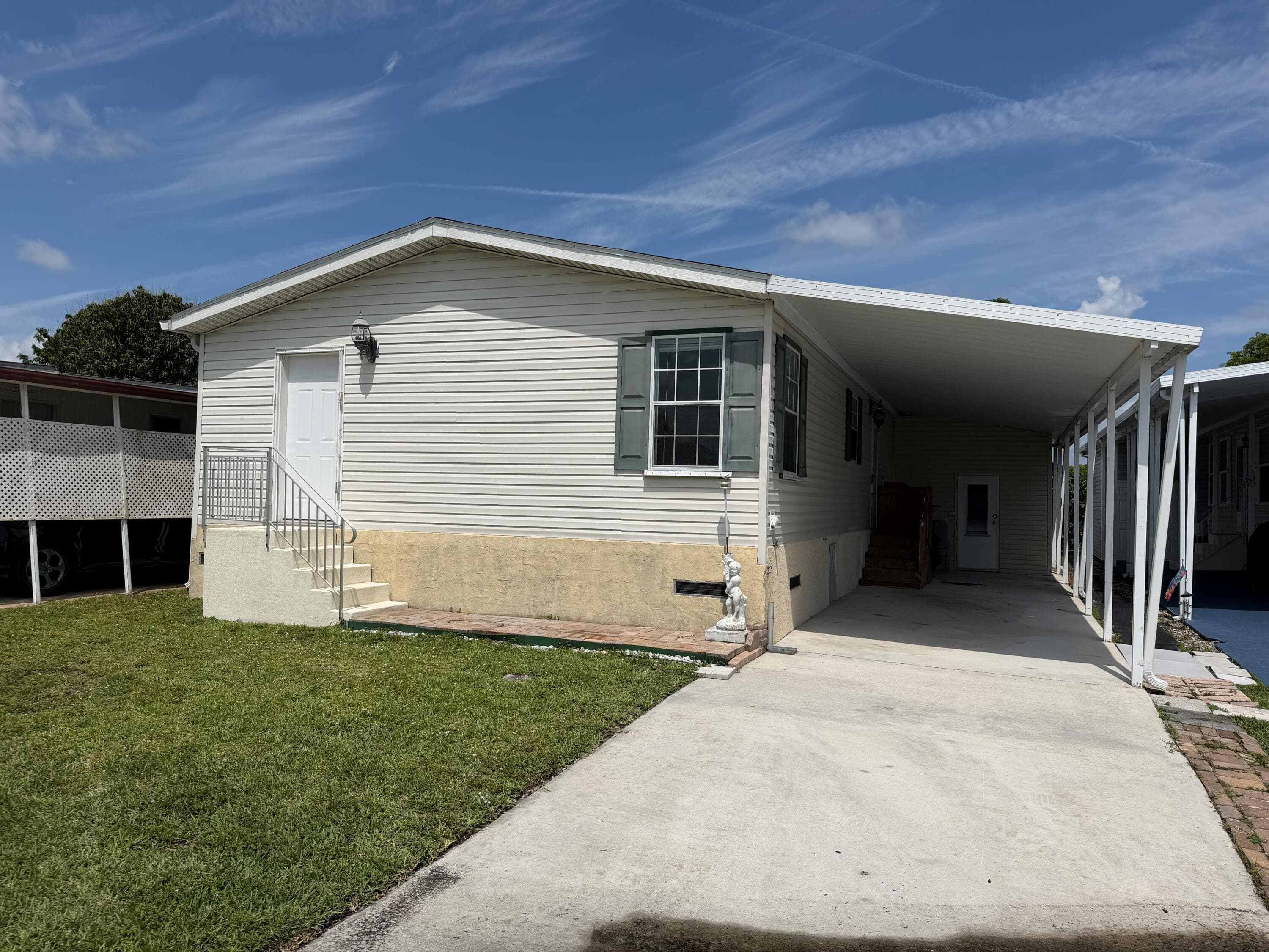 2321 SW 85th Avenue