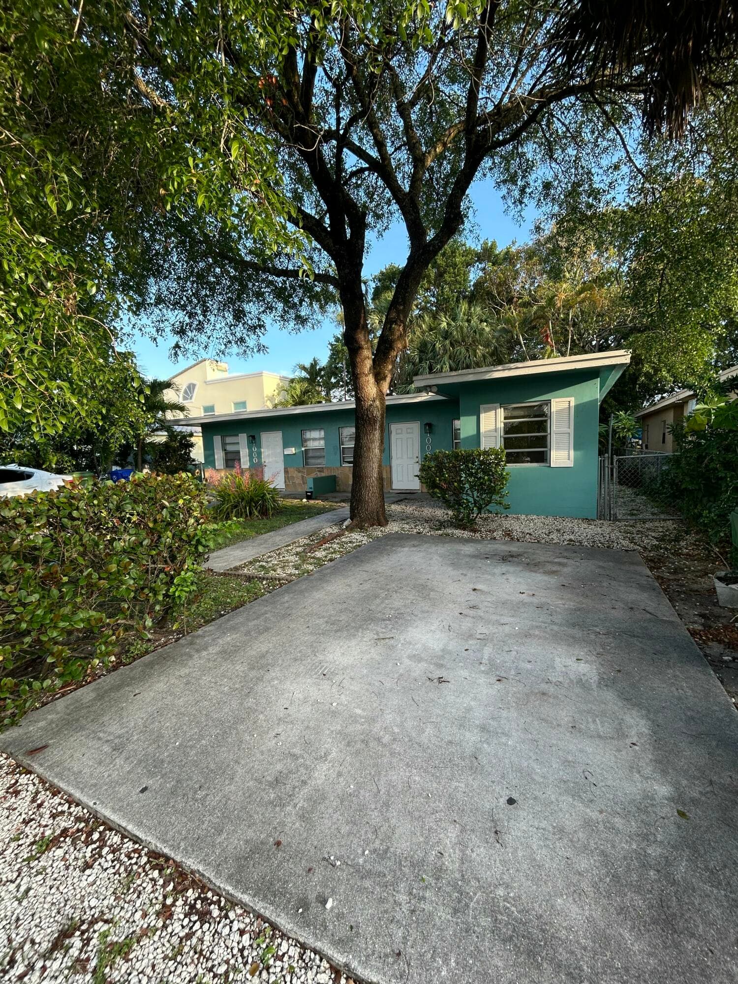 1002 SW 28th Street