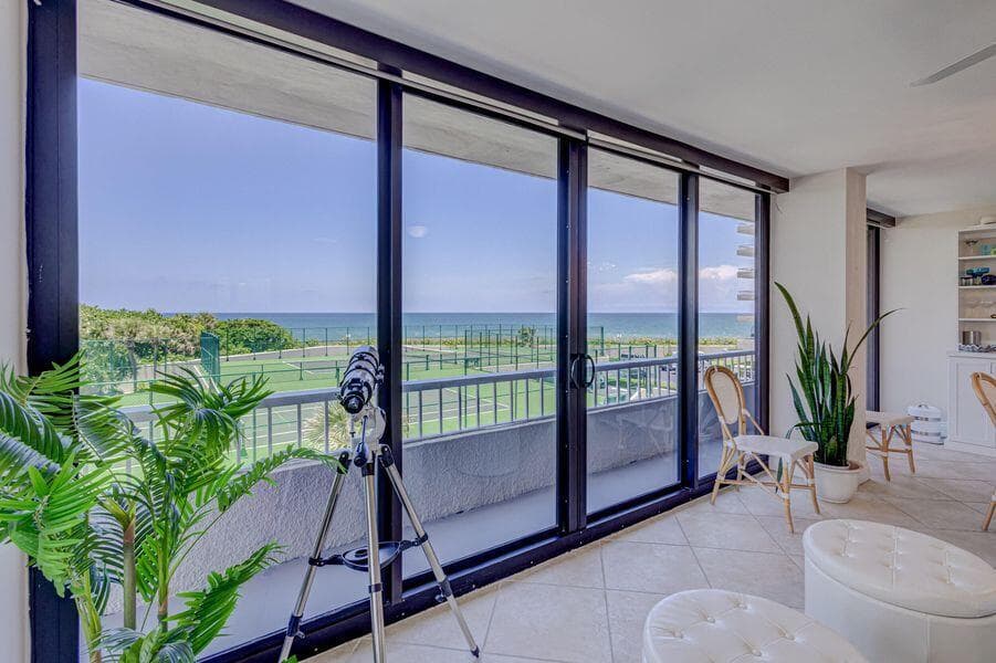 5550 N Ocean Drive #3c