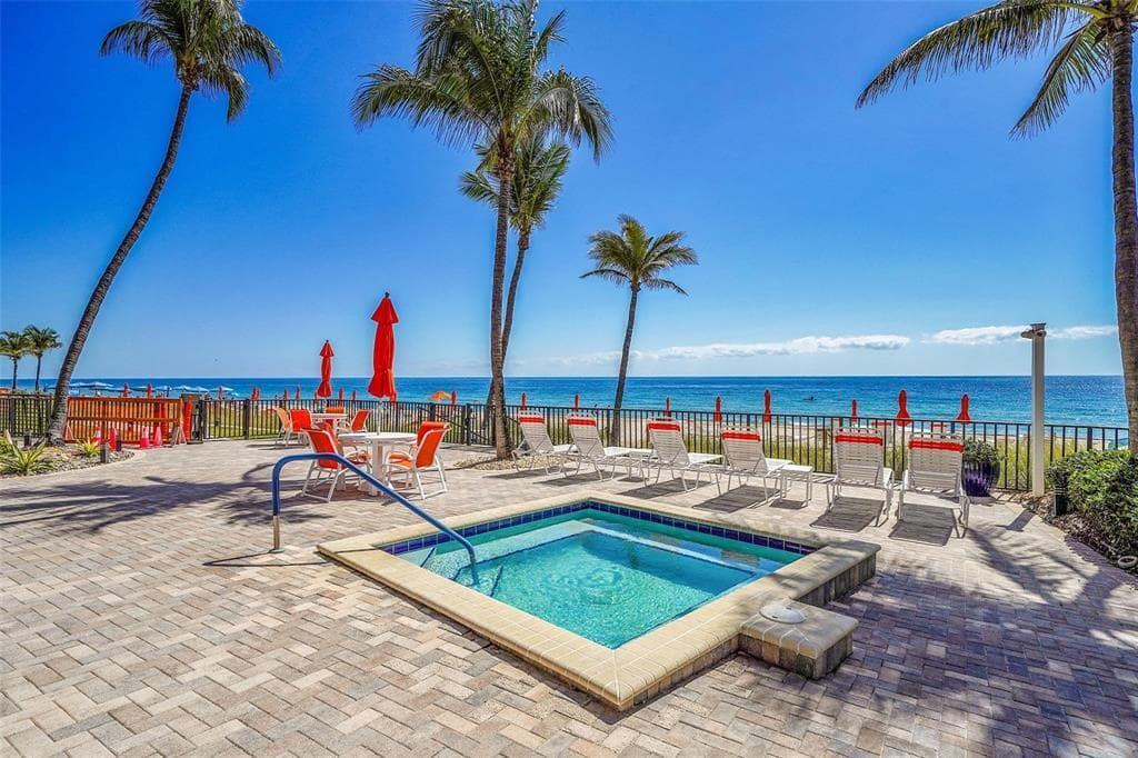 3800 Galt Ocean Drive #204