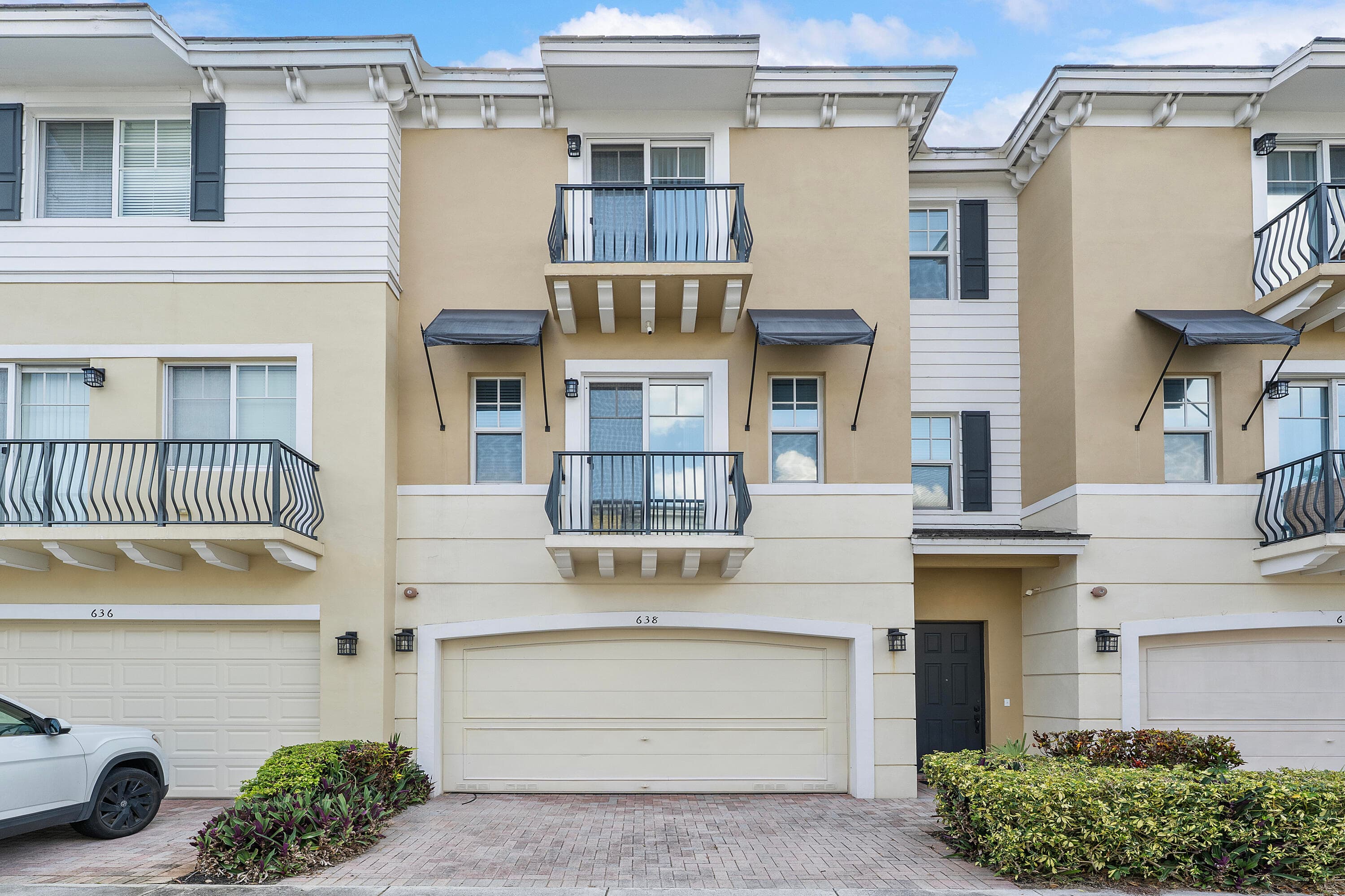 638 NW 38th Circle