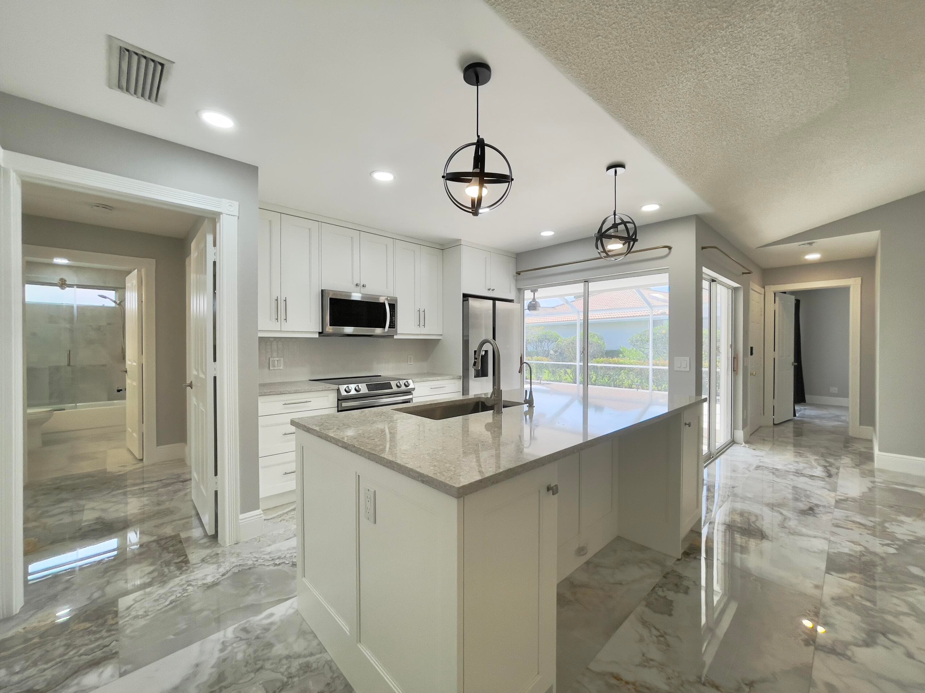 6503 Geminata Oak Court