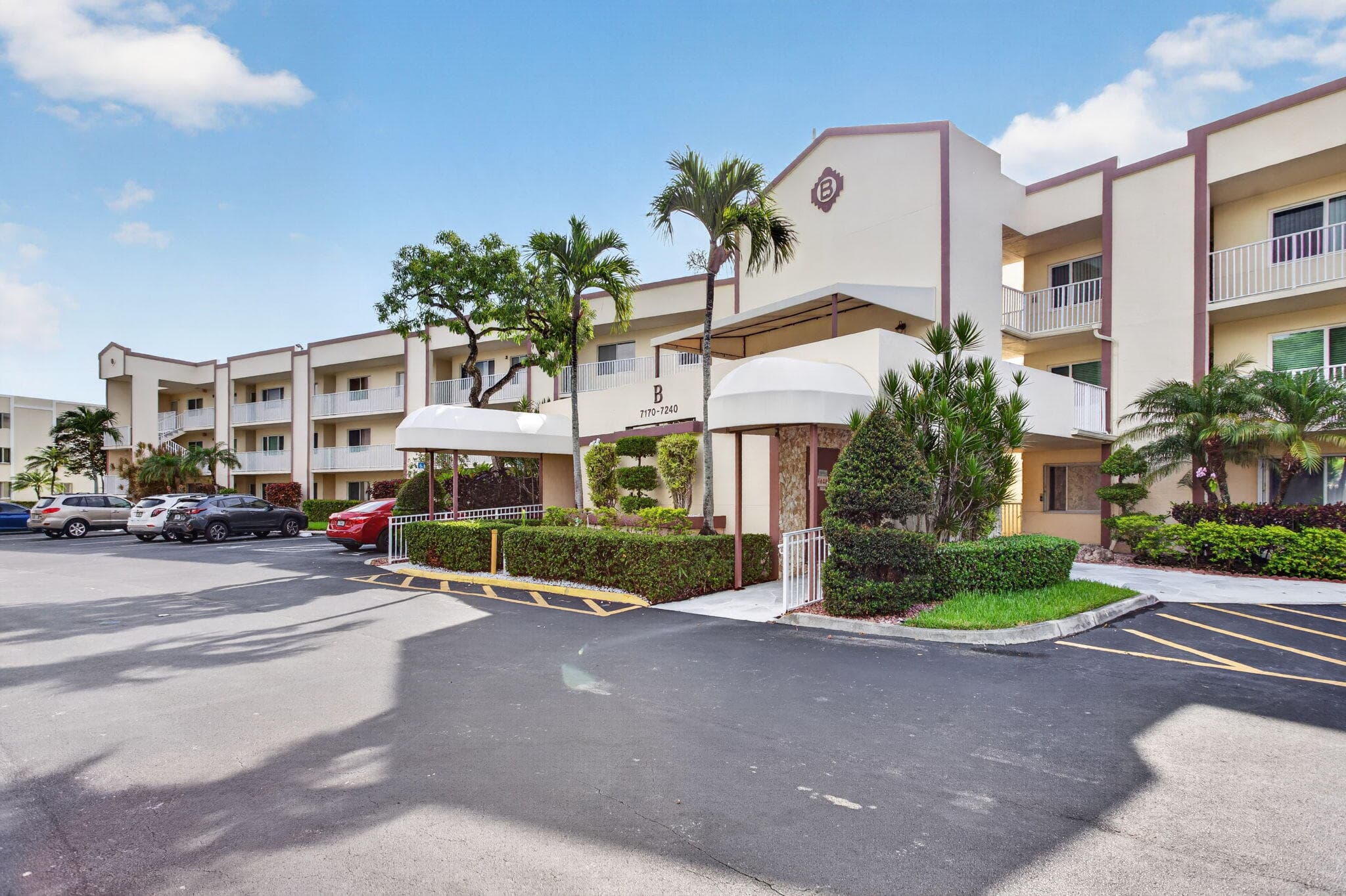 7216 S Devon Drive #212